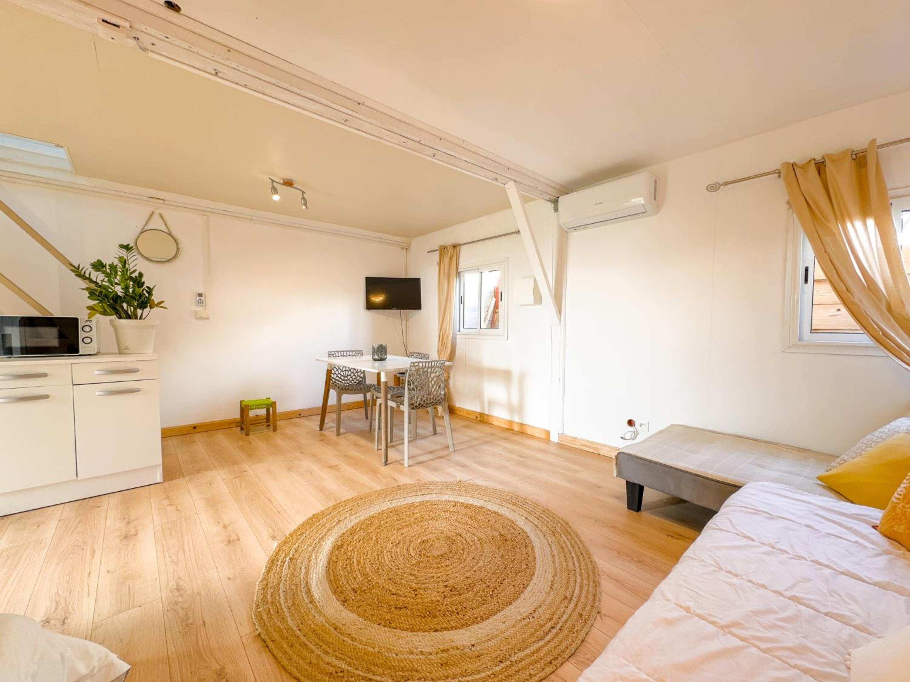 Évasion Nature Lodge - Nature & Sérénité - WiFi Netflix - Proche du Volcan - Cosy - Parking Gratuit