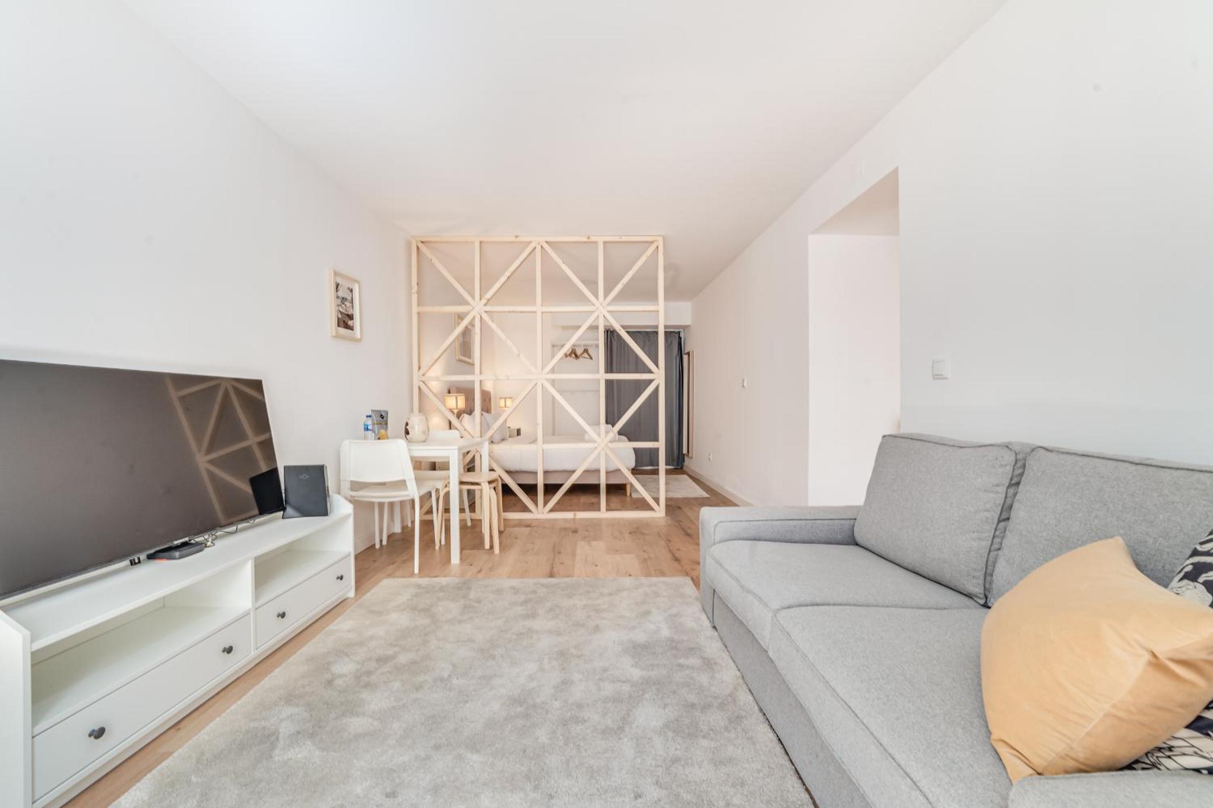 By the River - Alcantara Apartments