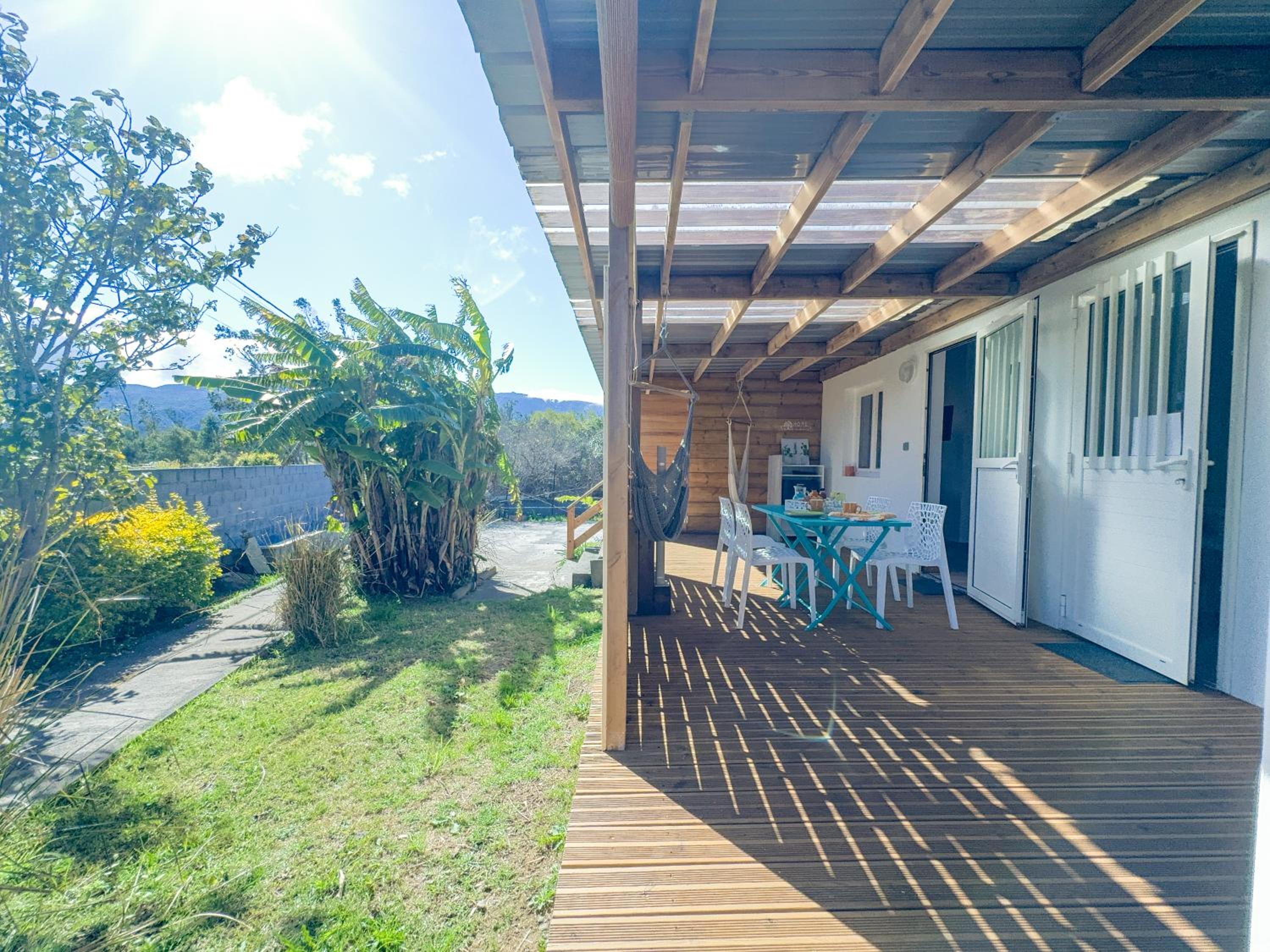 Évasion Nature Lodge - Nature & Sérénité - WiFi Netflix - Proche du Volcan - Cosy - Parking Gratuit