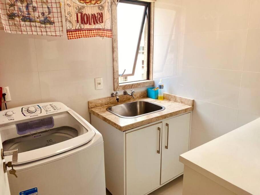 Linda Cobertura duplex na rua 261, excelente localização