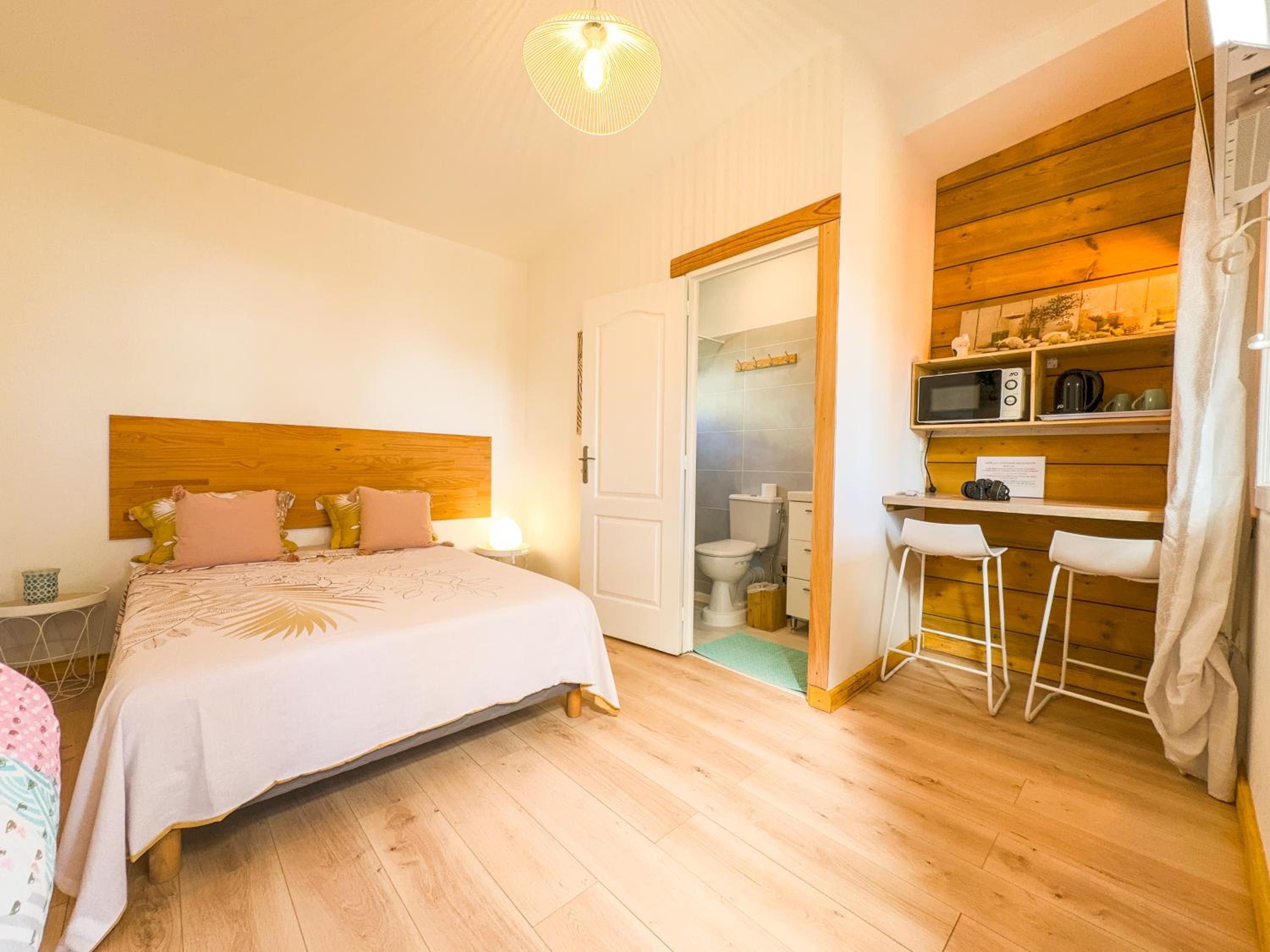 Évasion Nature Lodge - Nature & Sérénité - WiFi Netflix - Proche du Volcan - Cosy - Parking Gratuit