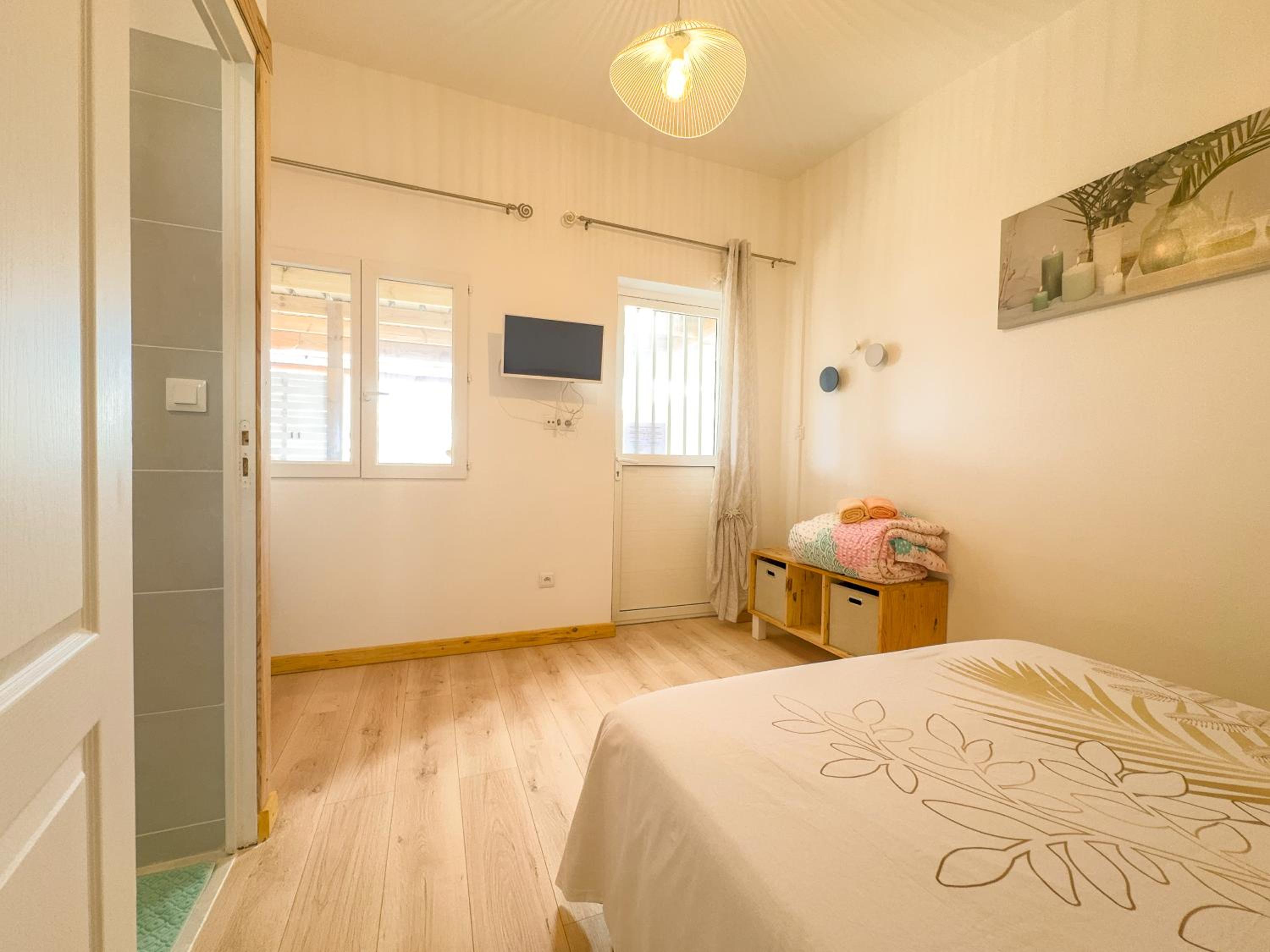Évasion Nature Lodge - Nature & Sérénité - WiFi Netflix - Proche du Volcan - Cosy - Parking Gratuit