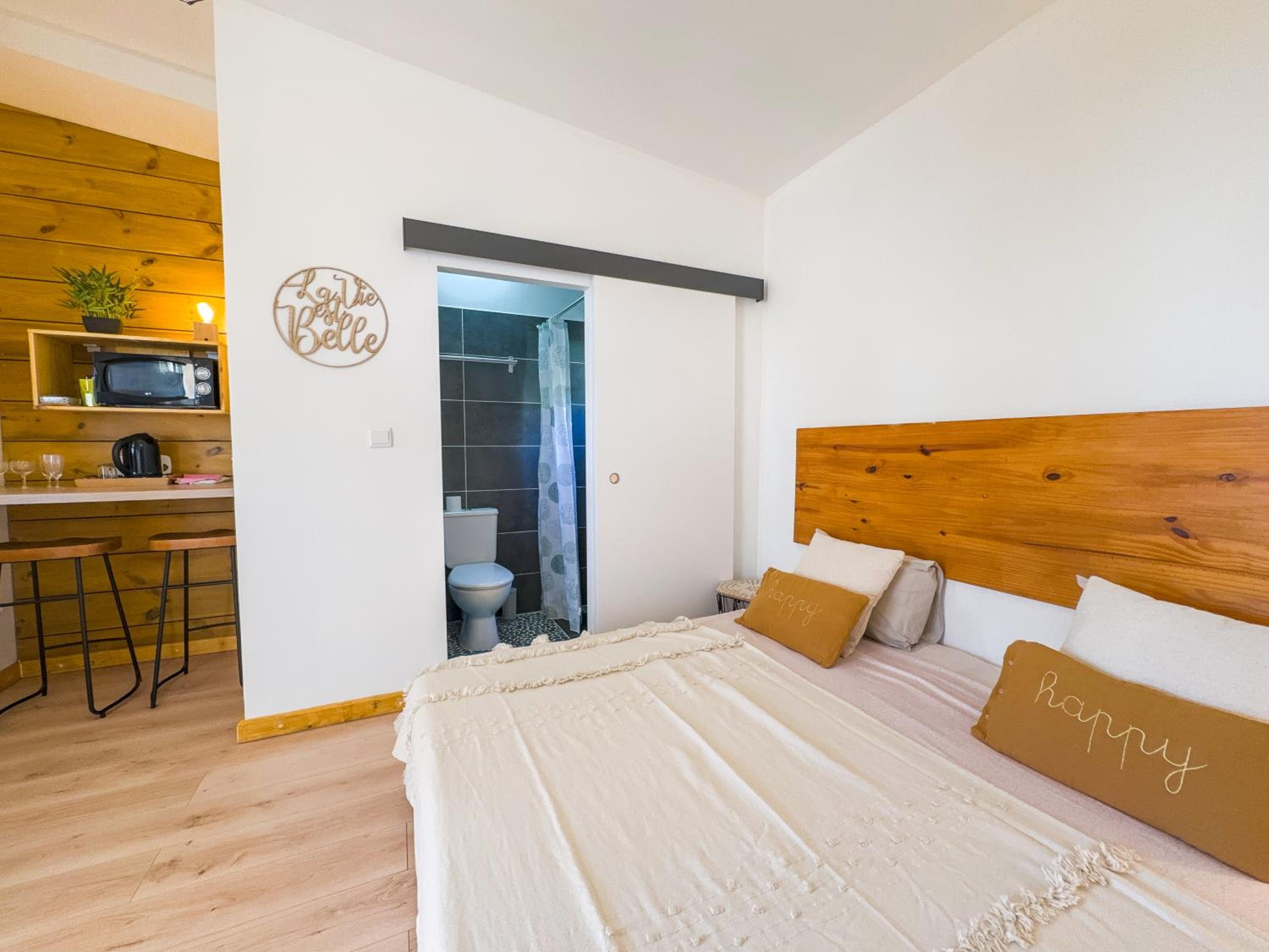 Évasion Nature Lodge - Nature & Sérénité - WiFi Netflix - Proche du Volcan - Cosy - Parking Gratuit