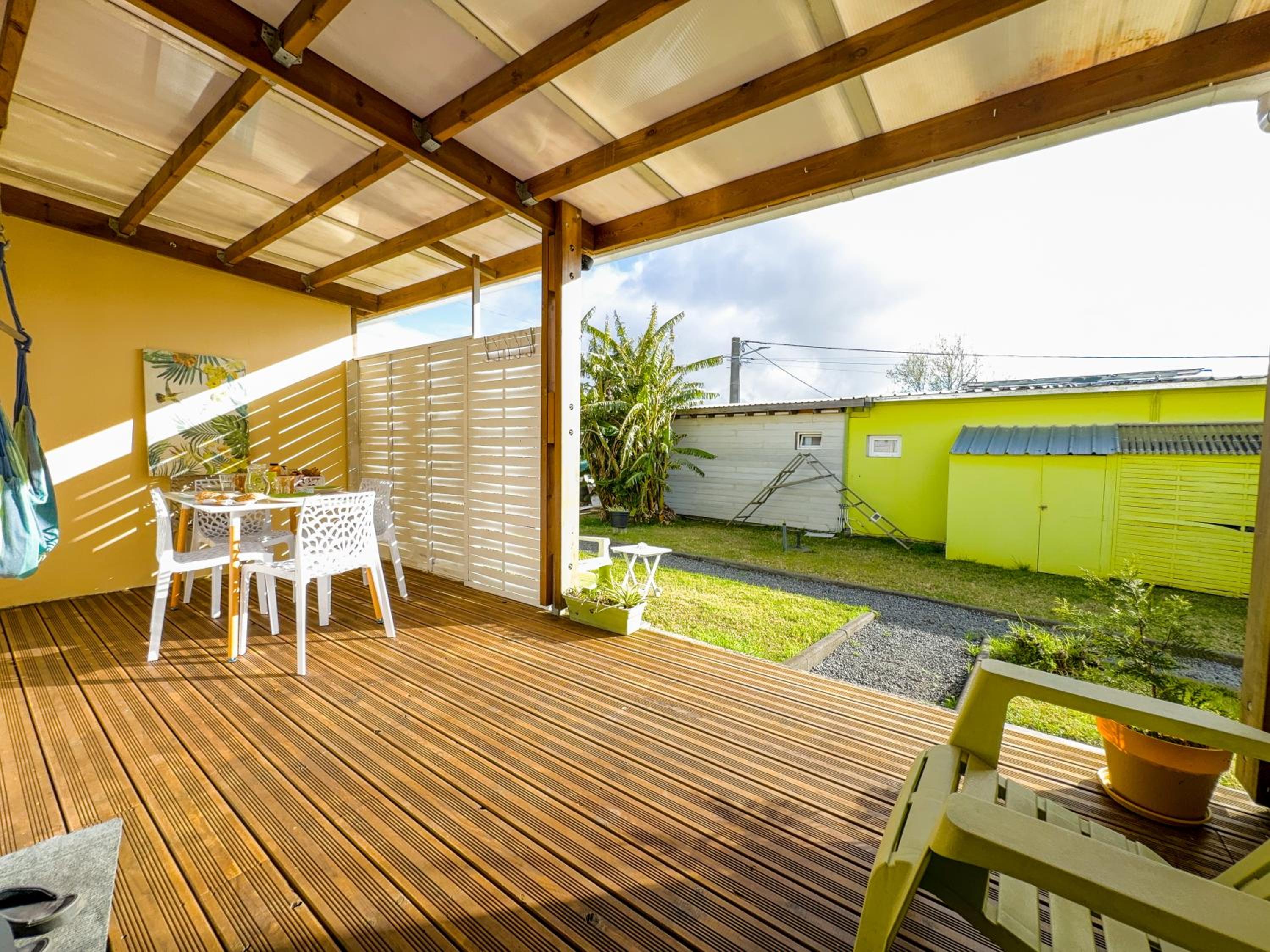 Évasion Nature Lodge - Nature & Sérénité - WiFi Netflix - Proche du Volcan - Cosy - Parking Gratuit