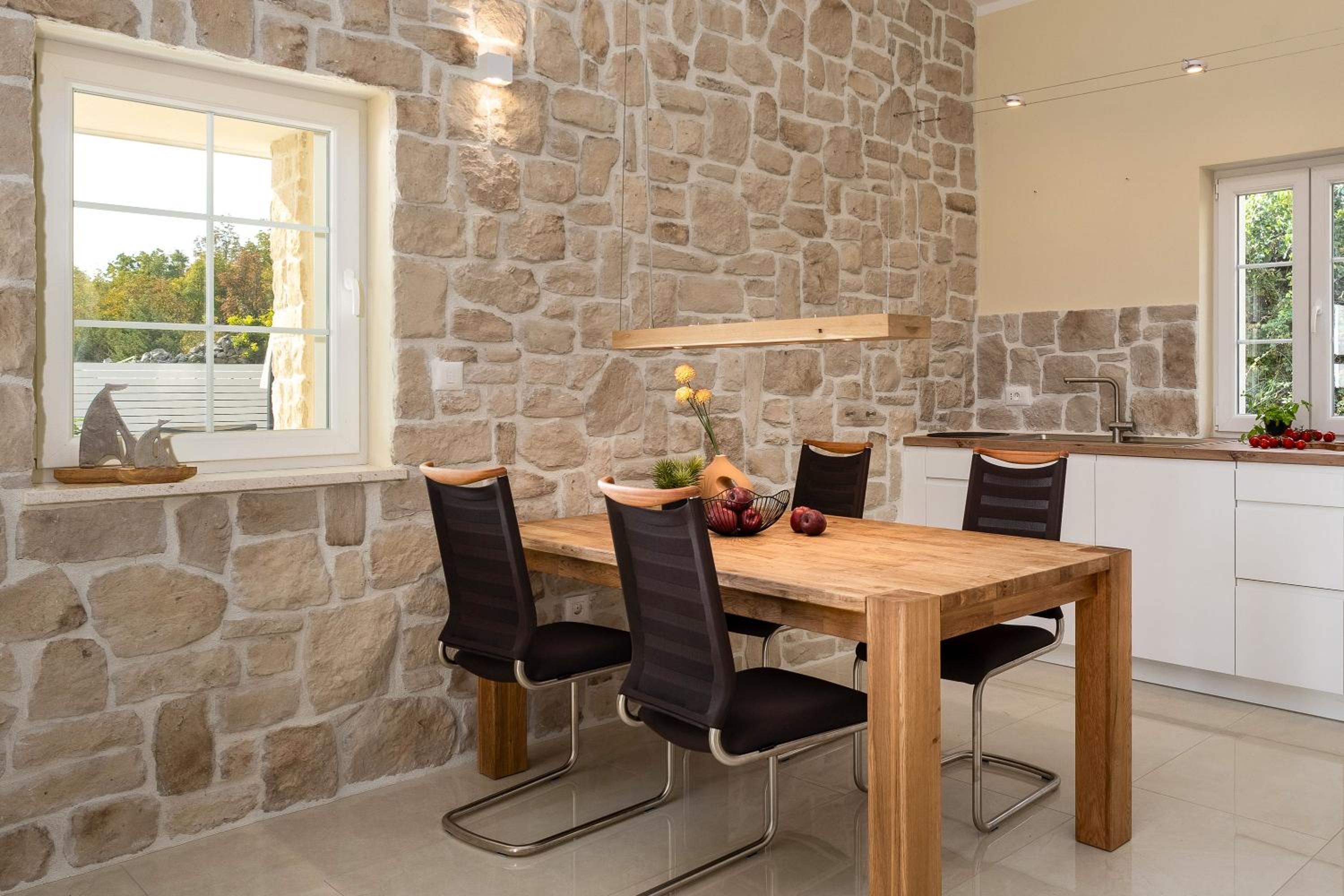 Angel Marie Villa in a calm location with sea-view