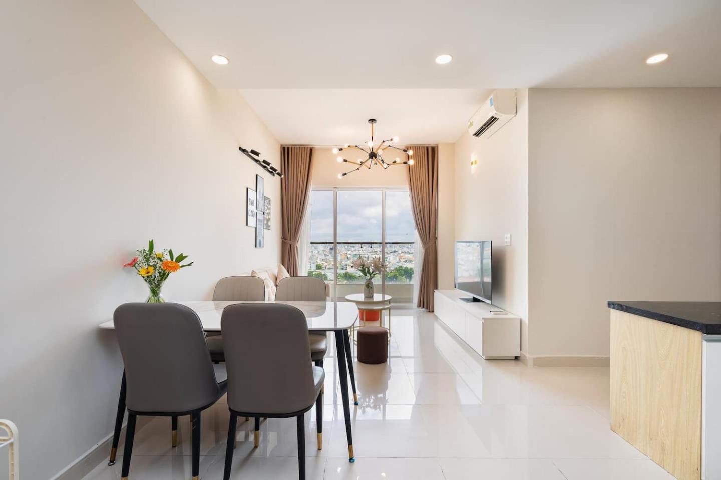 Charmington La Pointe - Central Suites D10