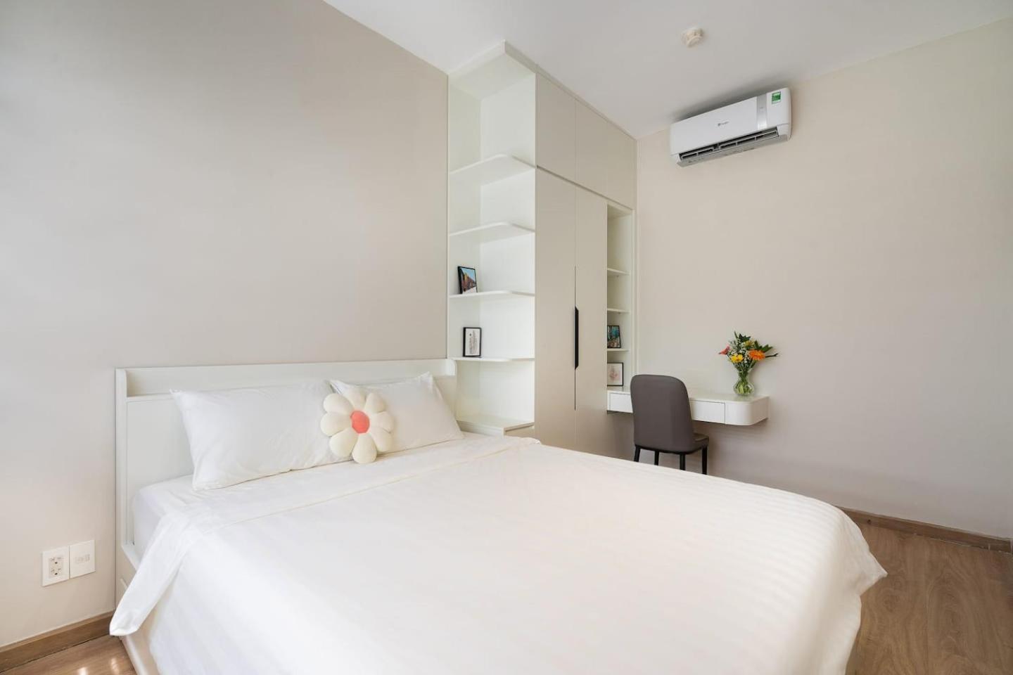 Charmington La Pointe - Central Suites D10