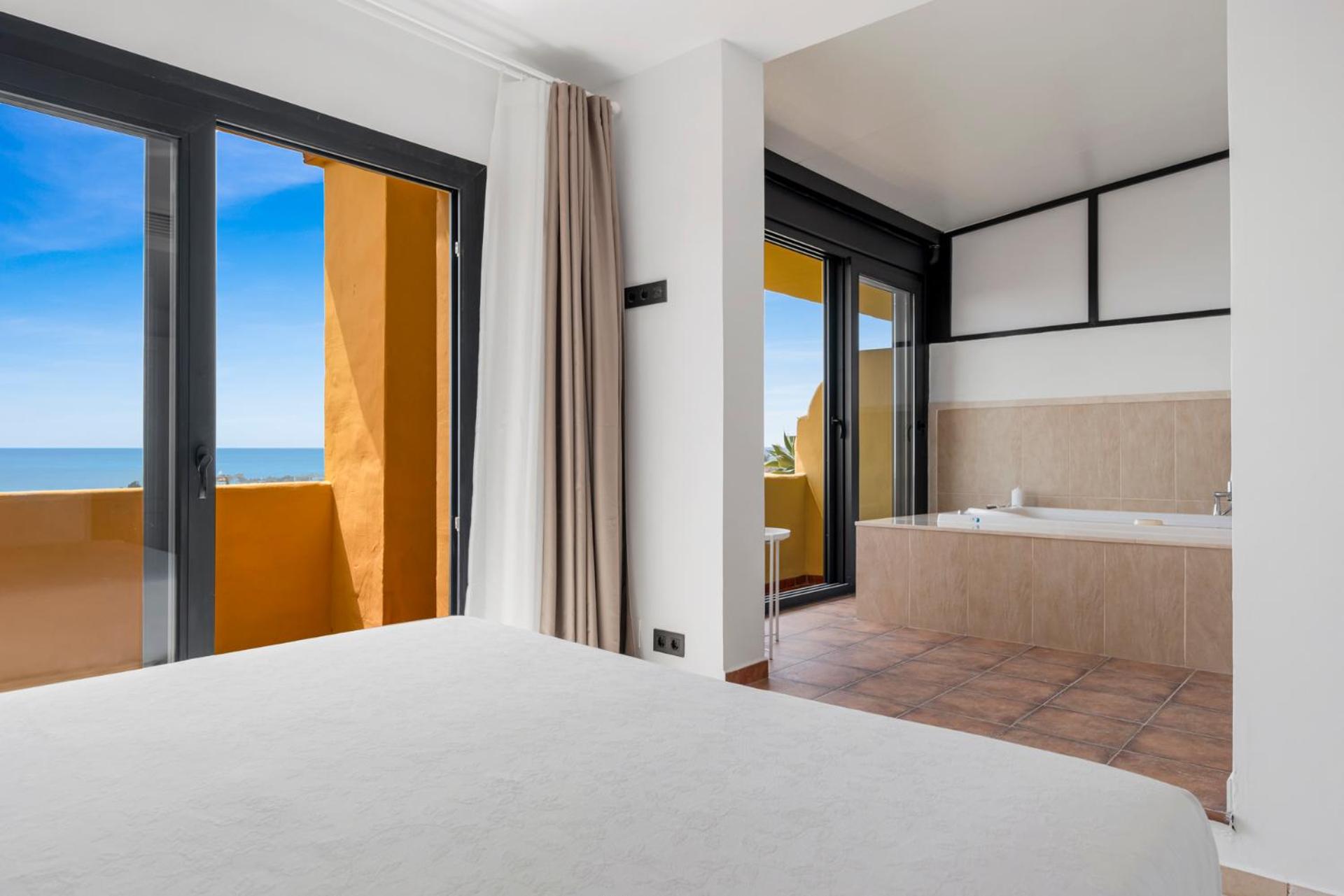 Sky And Sea Estepona Penthouse