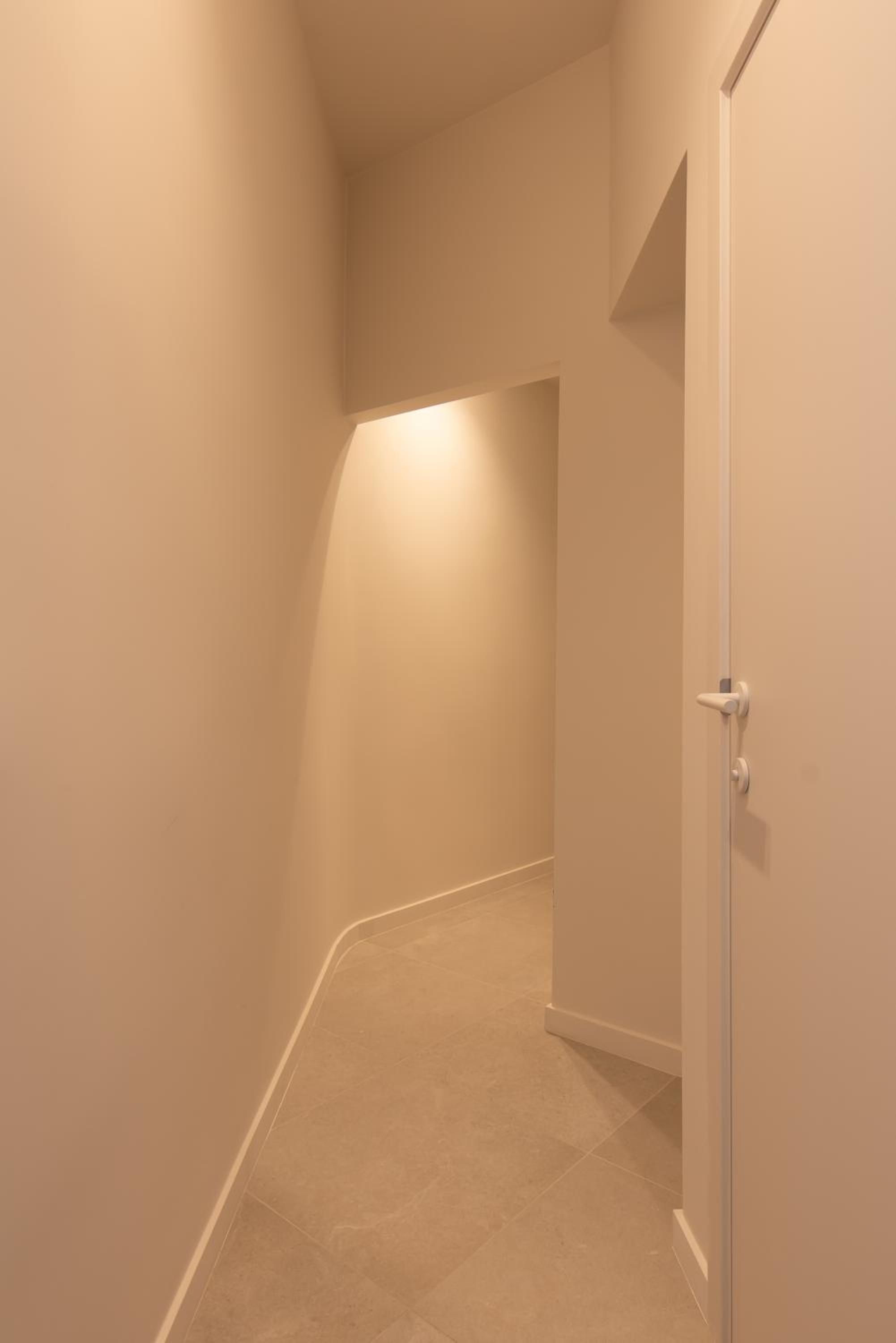 Deluxe 3 bedrooms apartment with Casino view at the beach and free parking