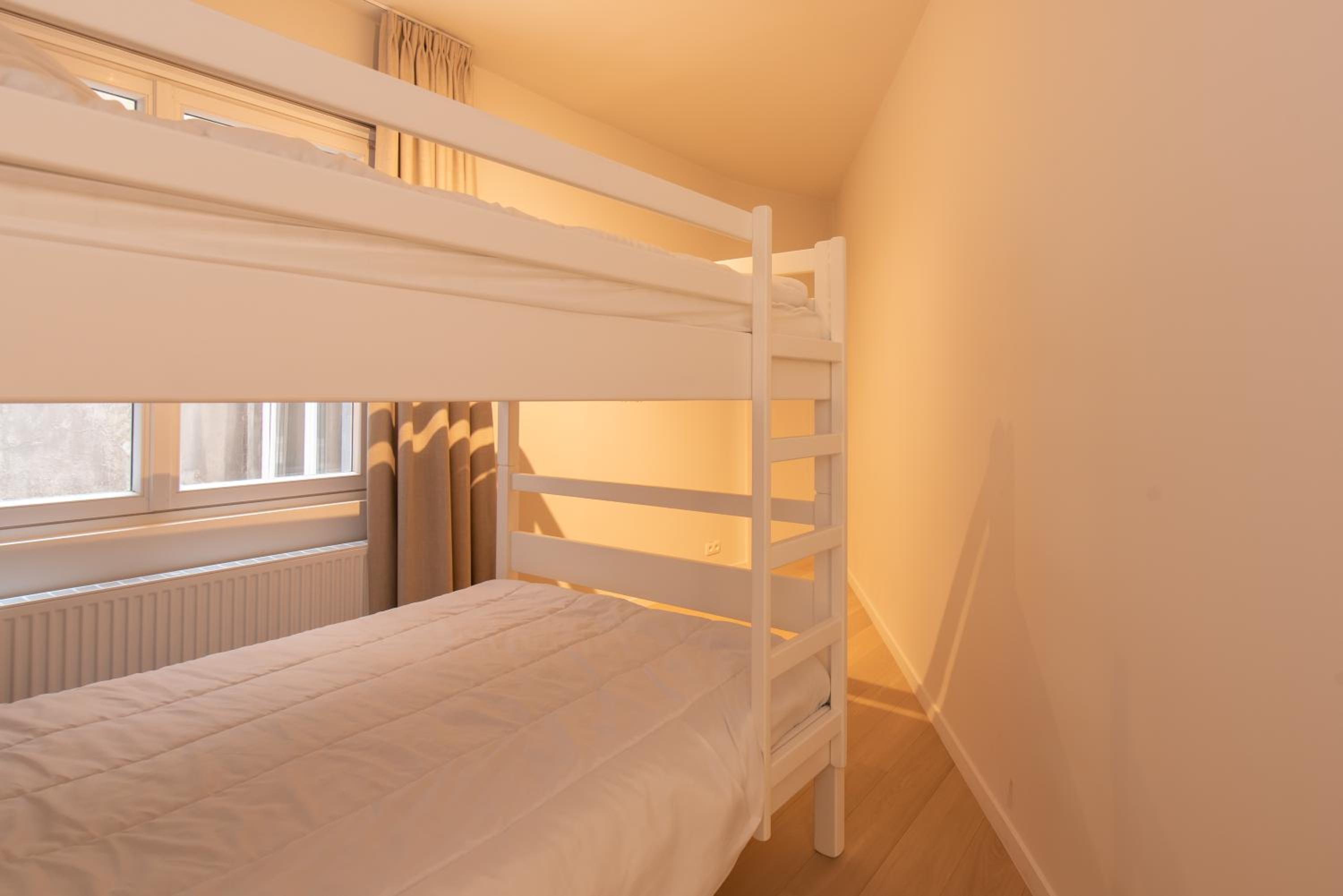Deluxe 3 bedrooms apartment with Casino view at the beach and free parking