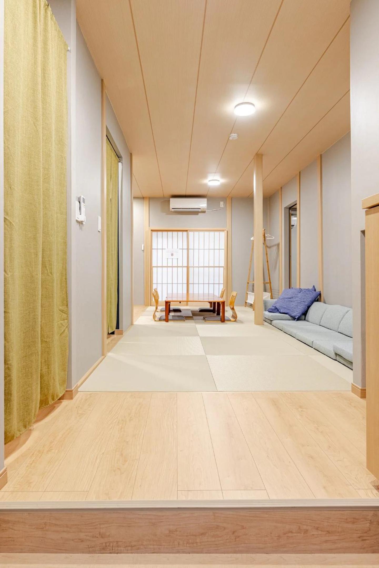 新宿6 Home