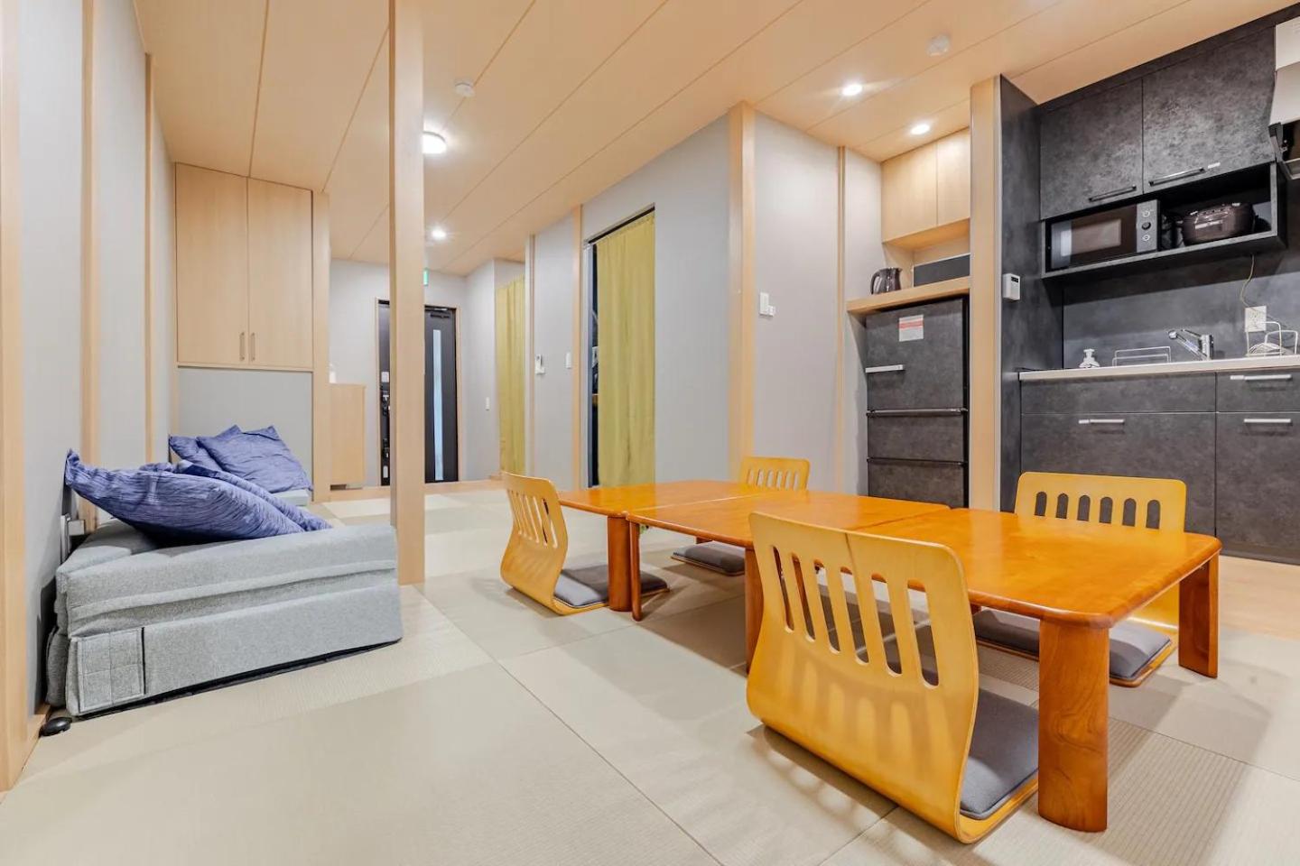 新宿6 Home