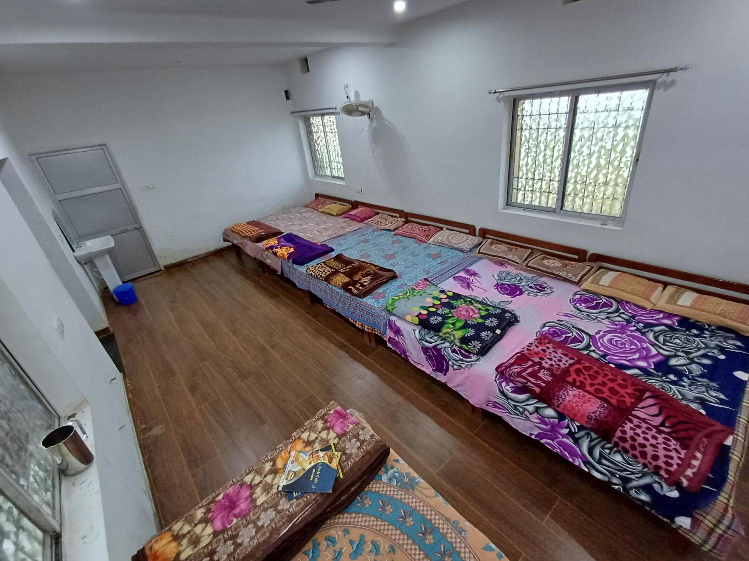 Madhu Guesthouse