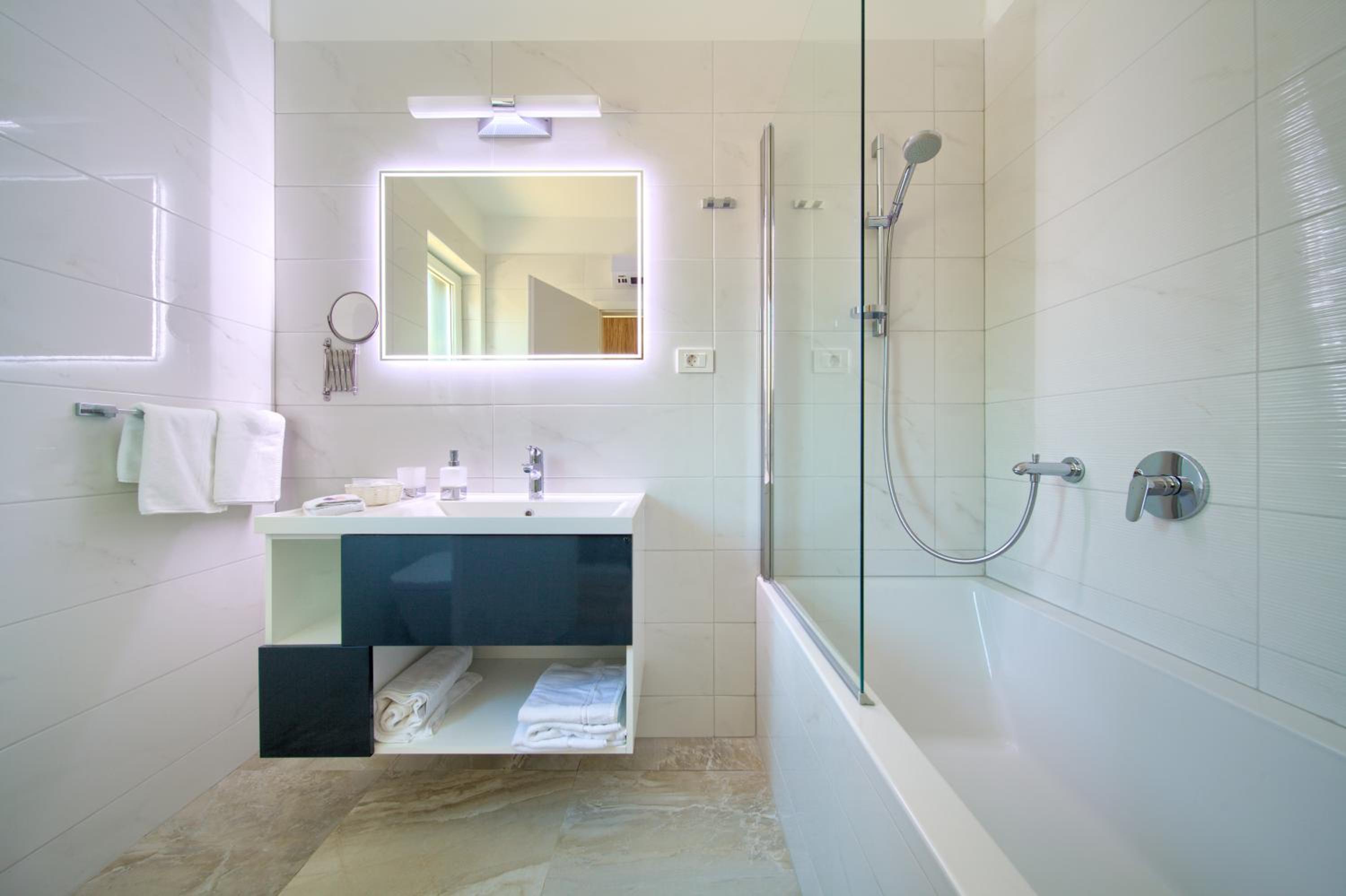 Villa with pool near, sandy beach, quiet area TRAVELER tourist agency Krk - ID 2215
