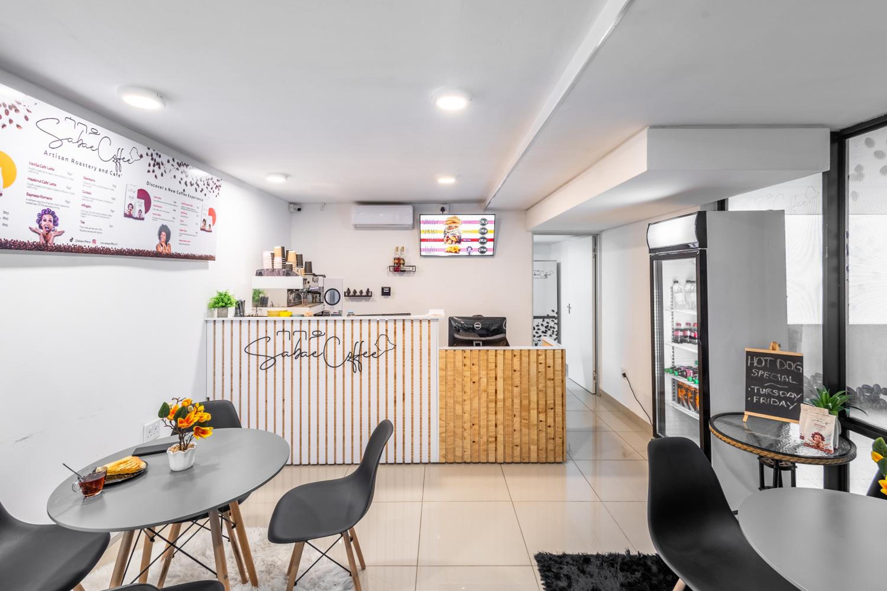 PHOLA The Millennial uMhlanga