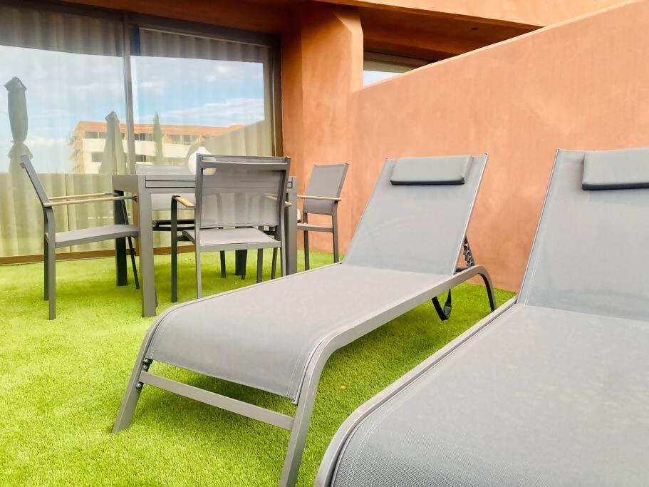 Piscina Chic con gran Terraza