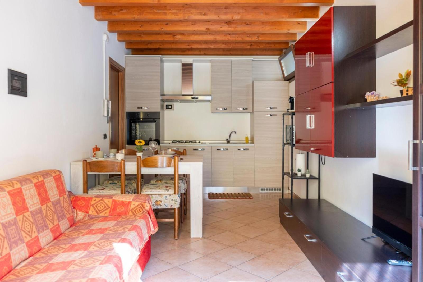 Casa Girasole, Costa Volpino view 2