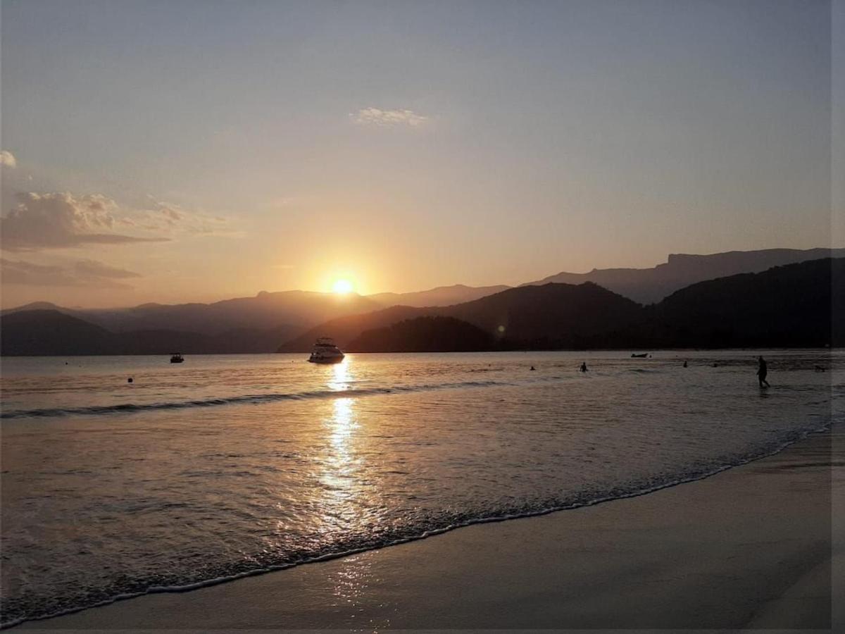F9 Apto 1o andar perto 3 praias e comércio a pé