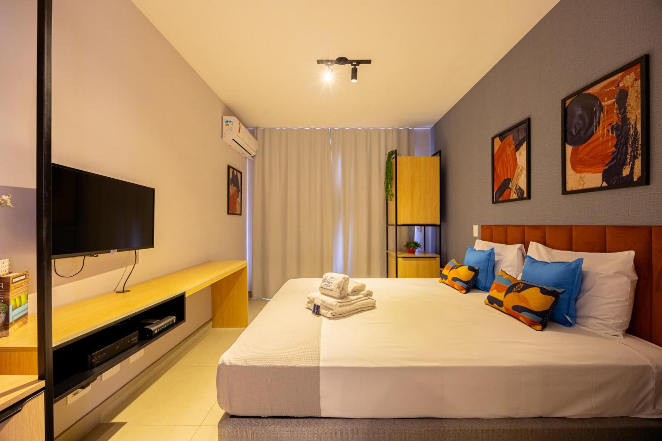 Easy Star - Belo studio com varanda em Perdizes - KW01I