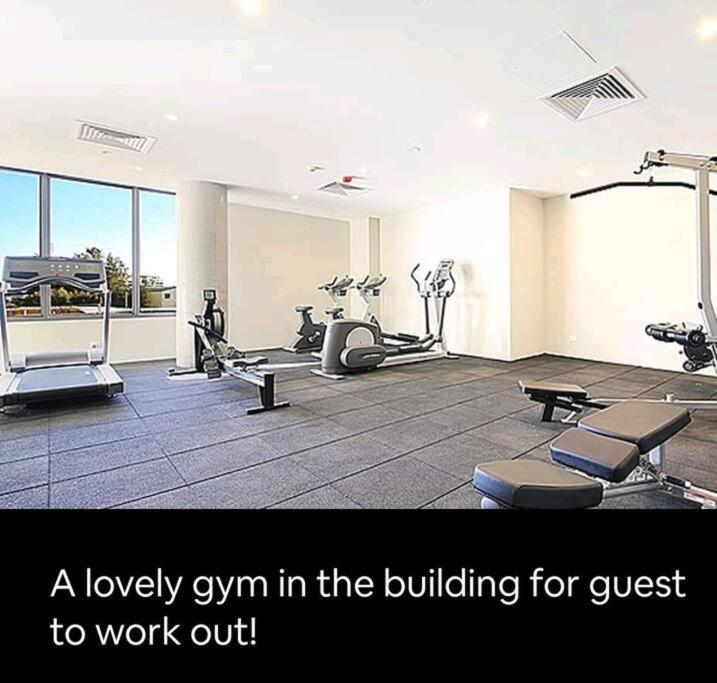 Lakeview Luxury 3Bedrooms Apt Wolli Creek close to Airport CBD