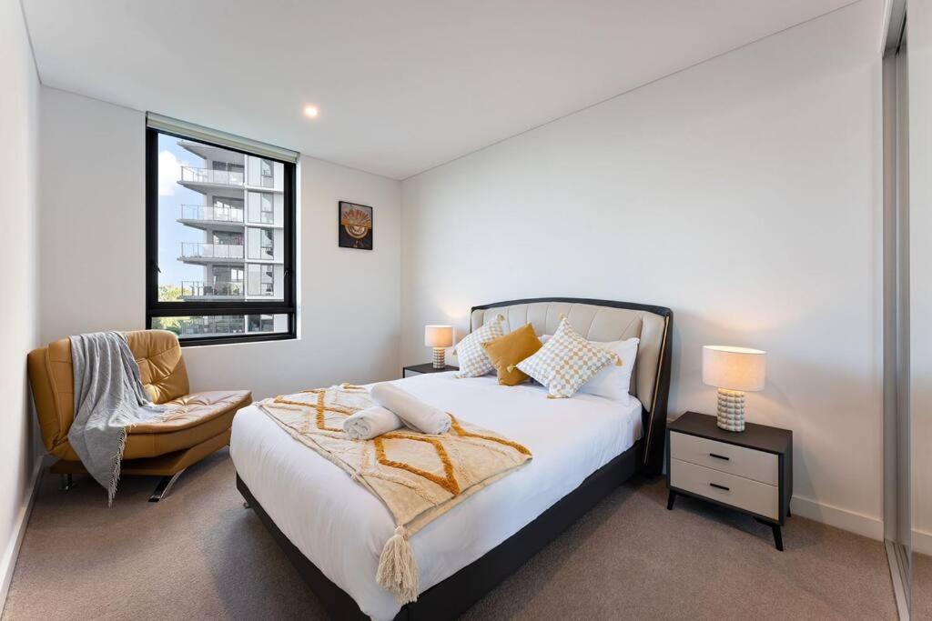 Lakeview Luxury 3Bedrooms Apt Wolli Creek close to Airport CBD
