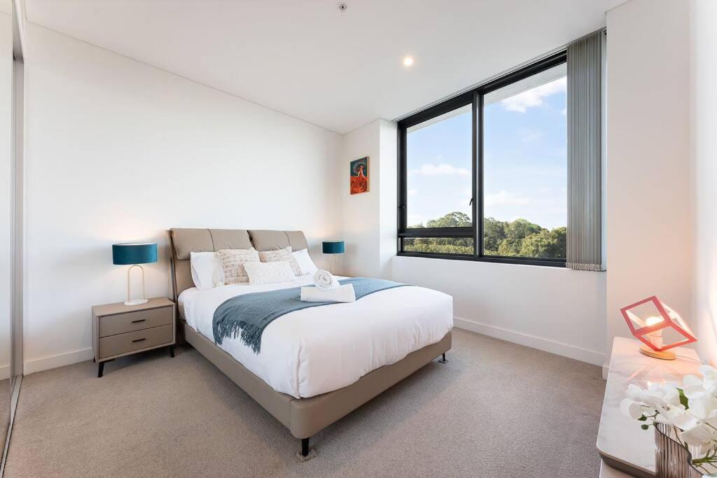 Lakeview Luxury 3Bedrooms Apt Wolli Creek close to Airport CBD