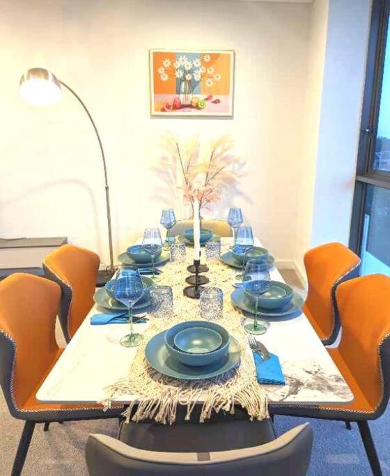 Lakeview Luxury 3Bedrooms Apt Wolli Creek close to Airport CBD