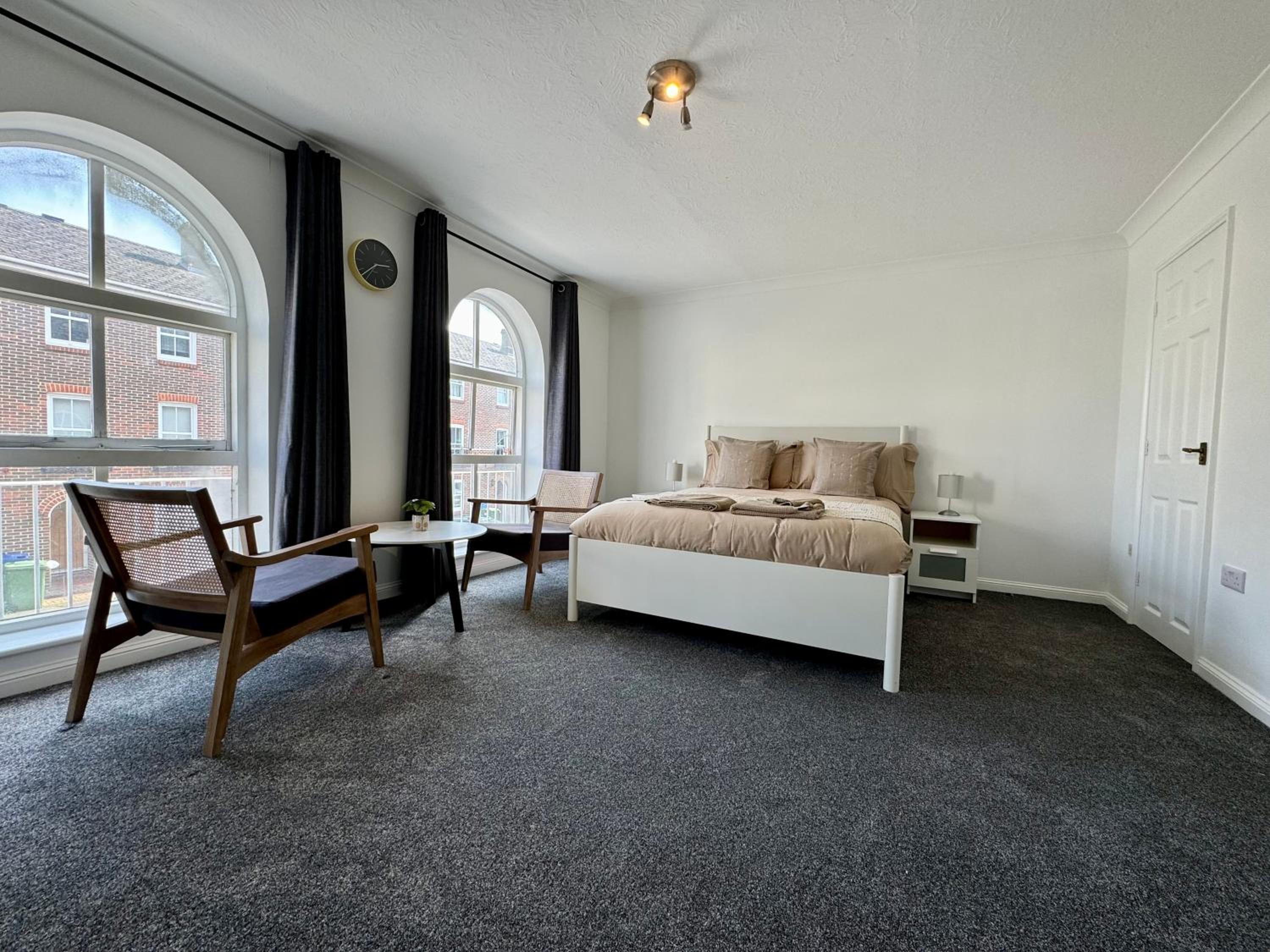 Hotel John Street Stays - Image 1