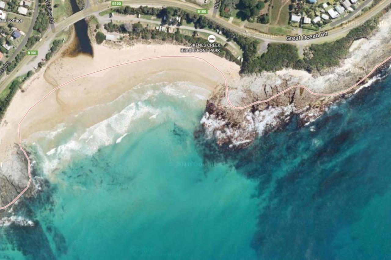 Skenes Creek Beach Retreat Free Wi-Fi Ocean views.