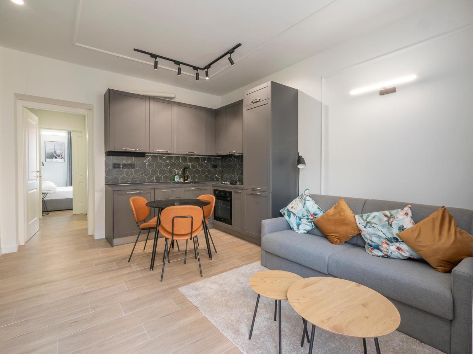 Youhosty - Modern Portello Apartment