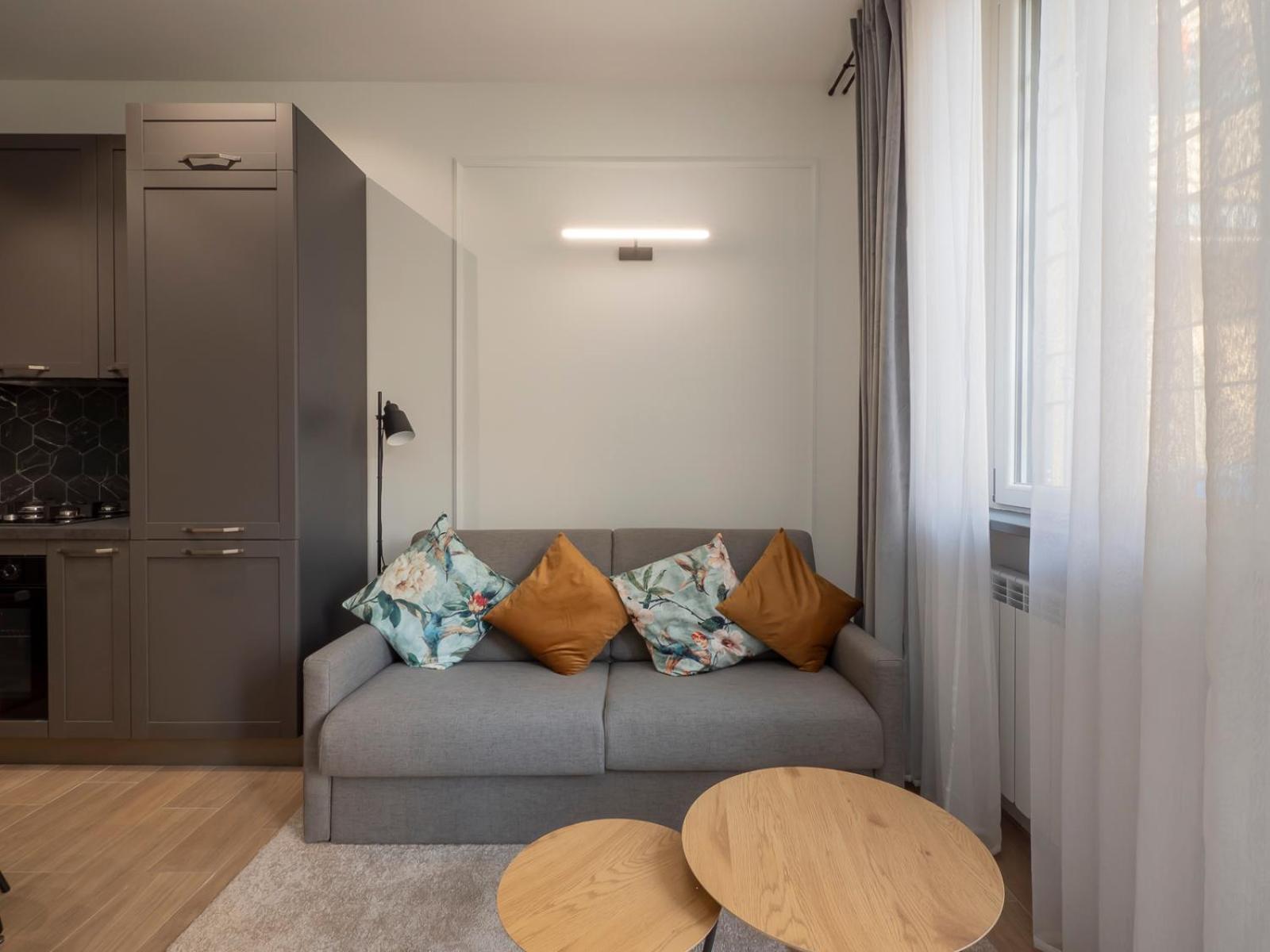 Youhosty - Modern Portello Apartment