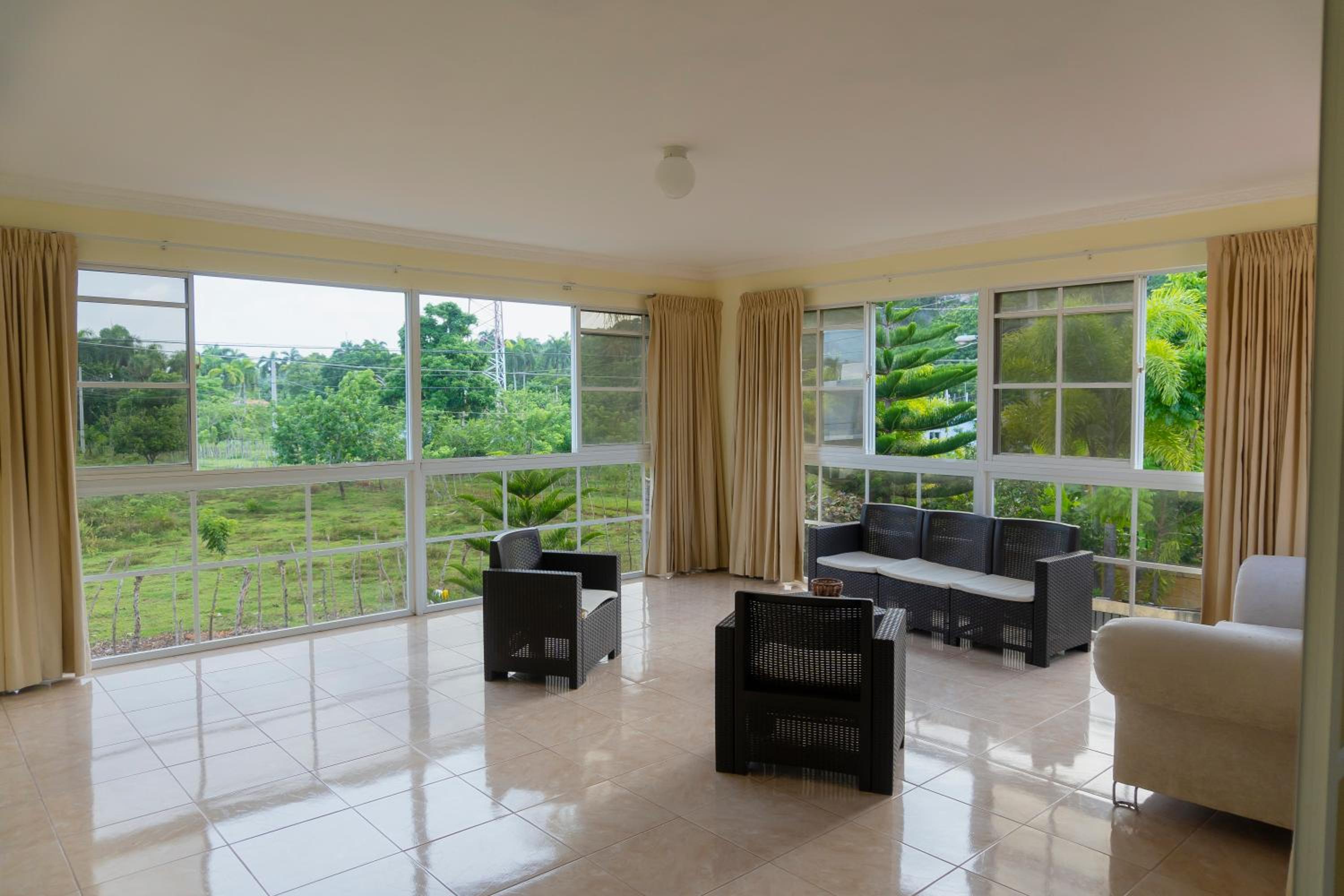 Villa Ramon Reynoso, Cabrera