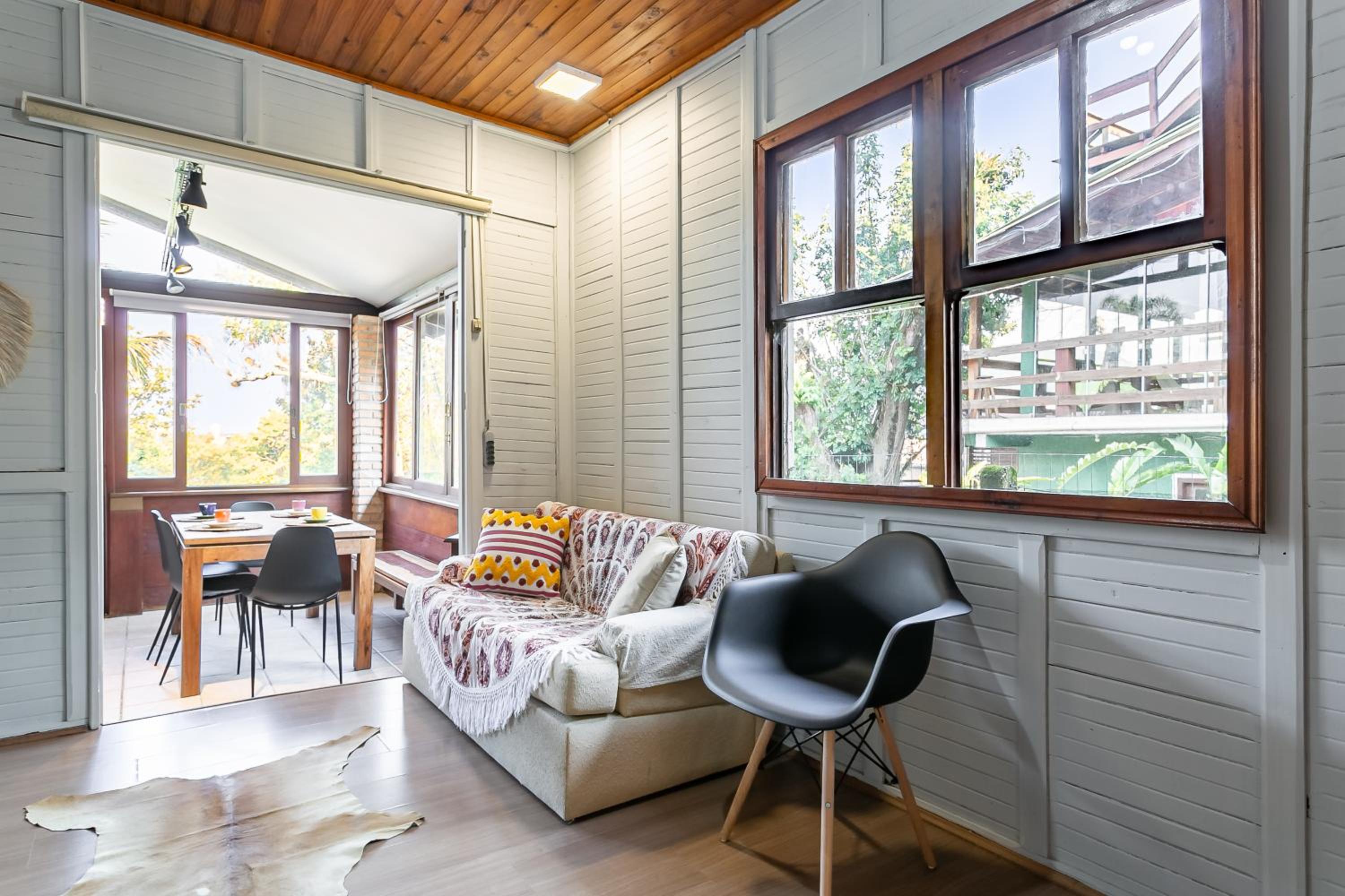 Casa aconchegante com vista para a lagoa AS0023