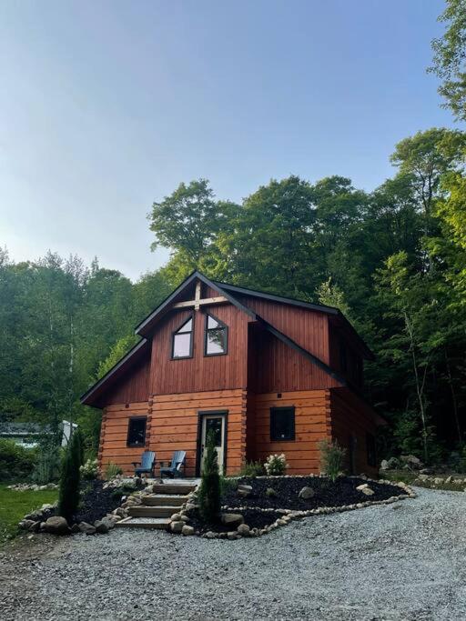 Cozy Log Cabin with Lake Access