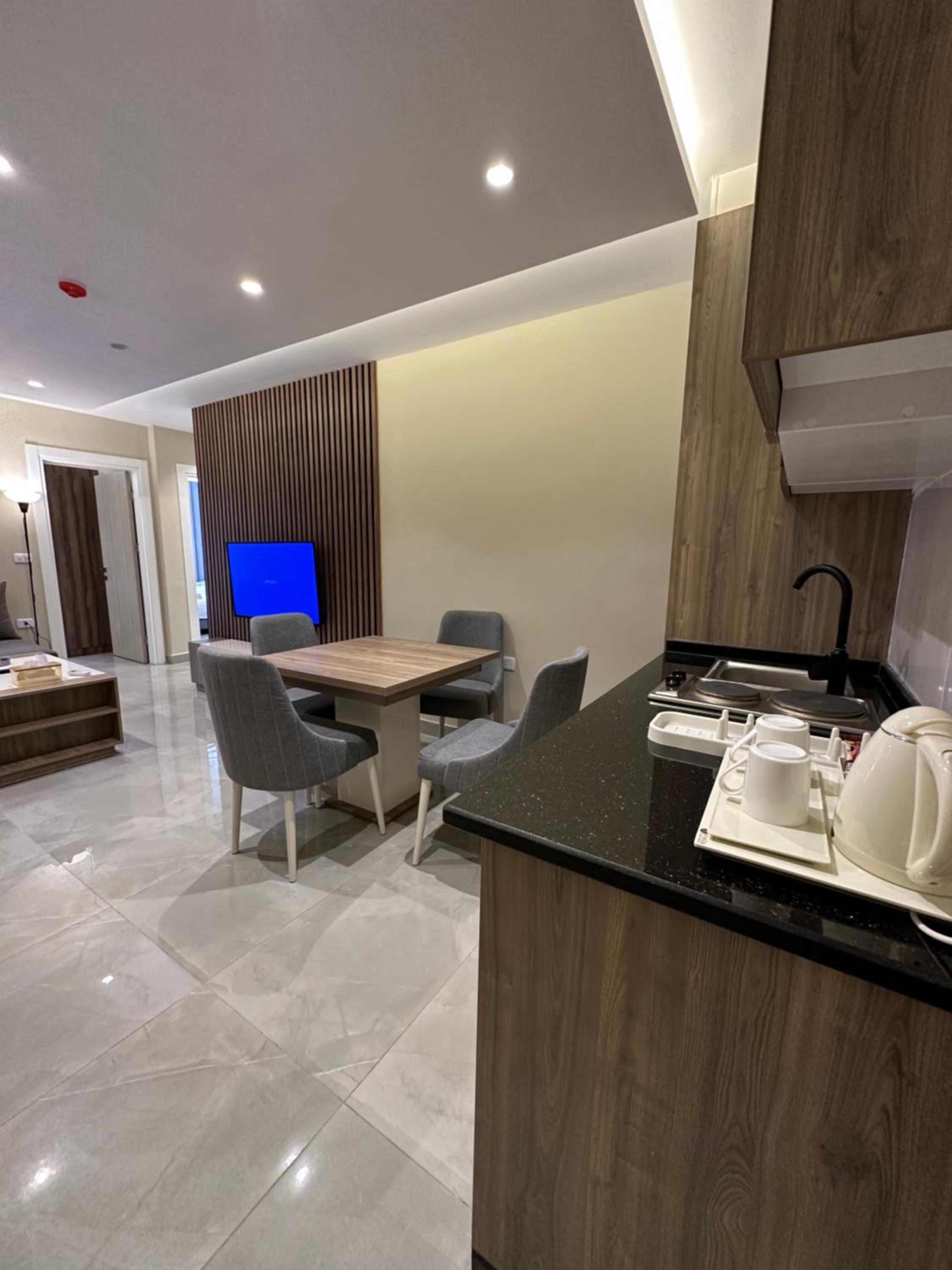 002 AL-NAJEH JRE Apartments For Rent ave view 4