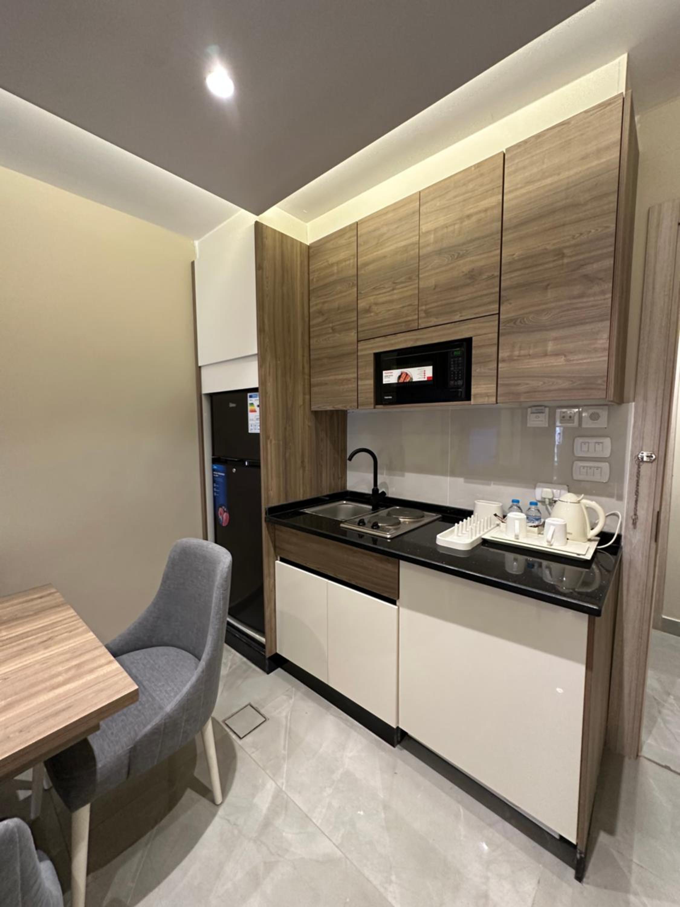 002 AL-NAJEH JRE Apartments For Rent ave view 5