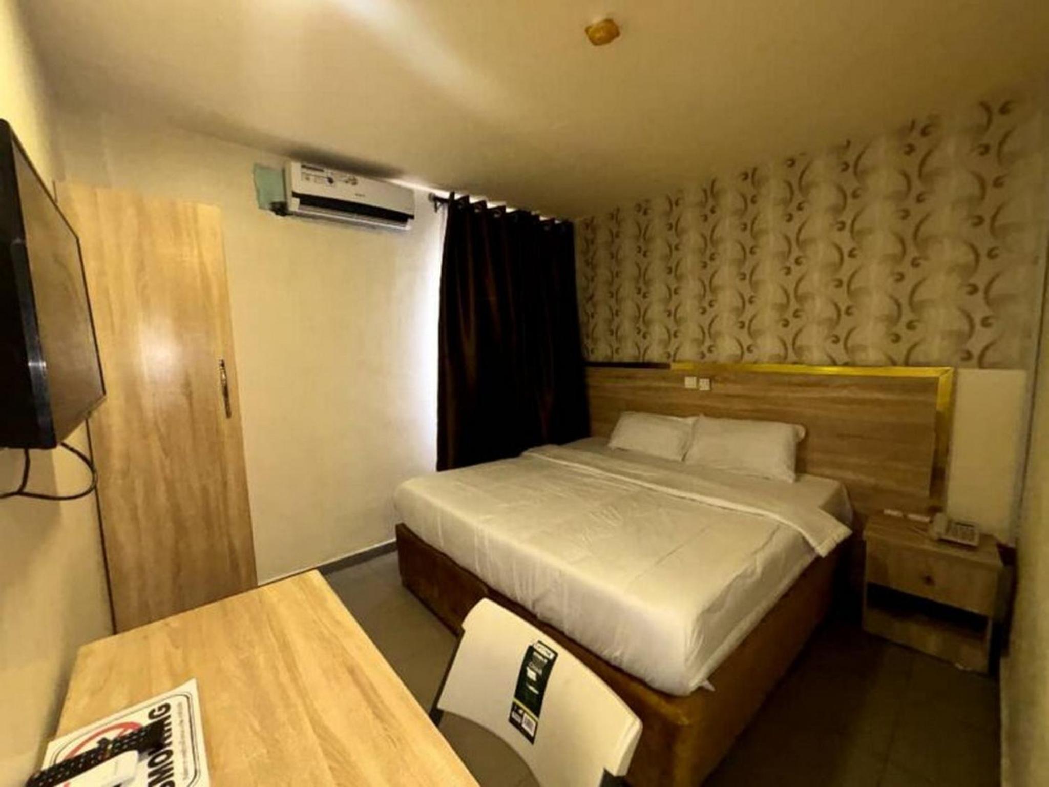 Royalrex Hotel -Suite