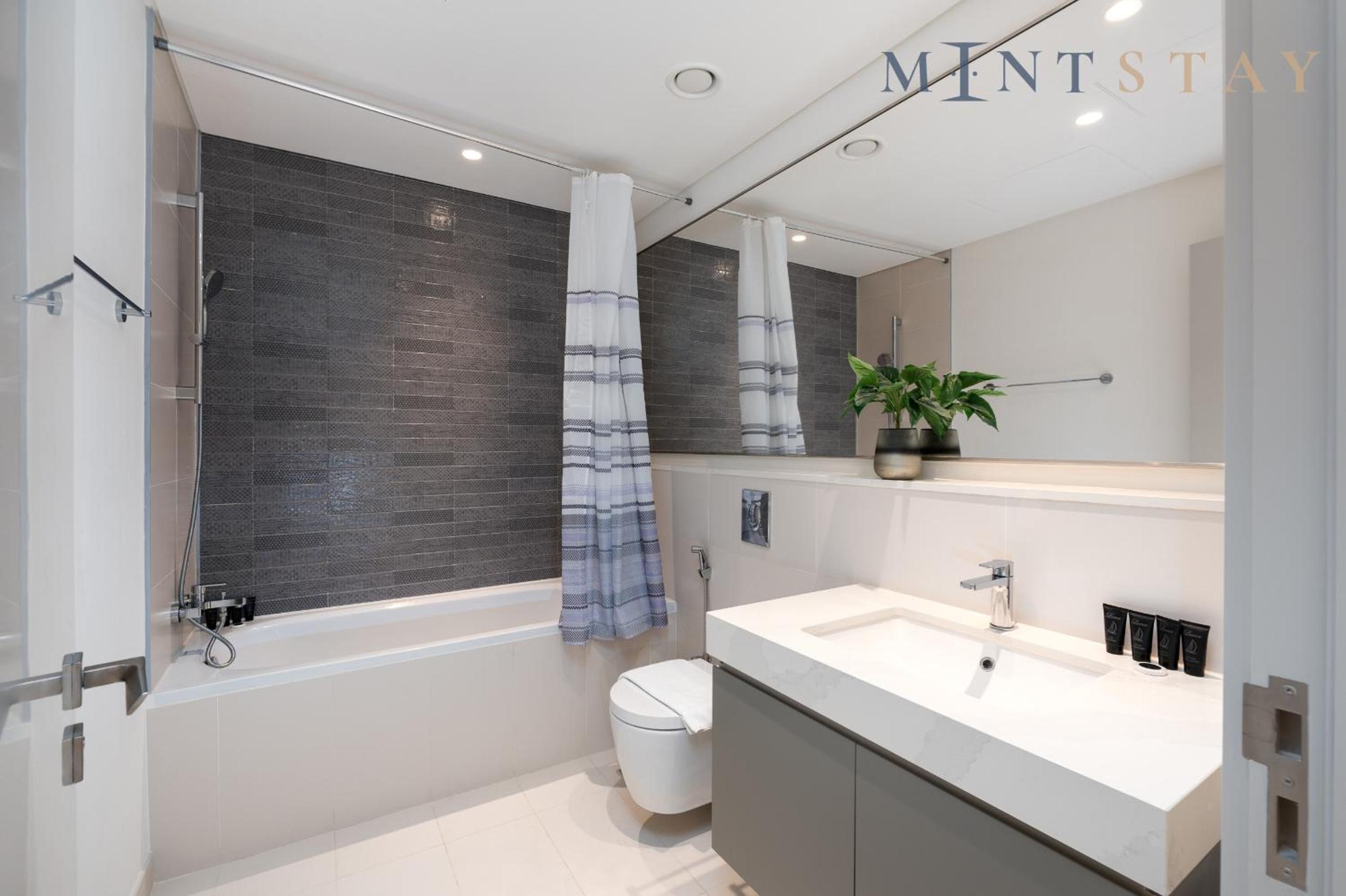 Sunrise Bay, Emaar Beachfront Dubai Harbour - Mint Stay