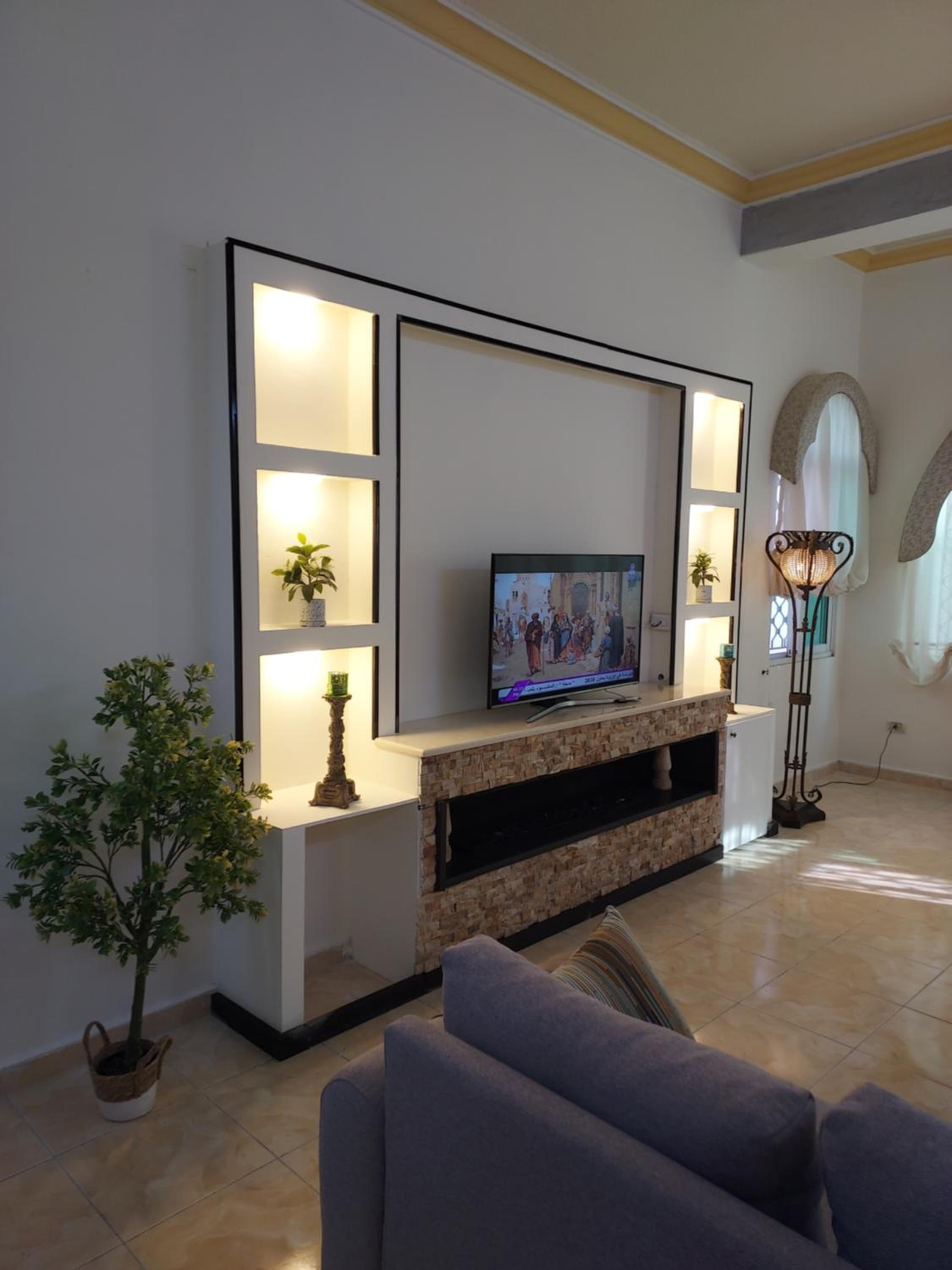 The heart of Jabal alweibdeh 2,000 SF entire apartment view 5