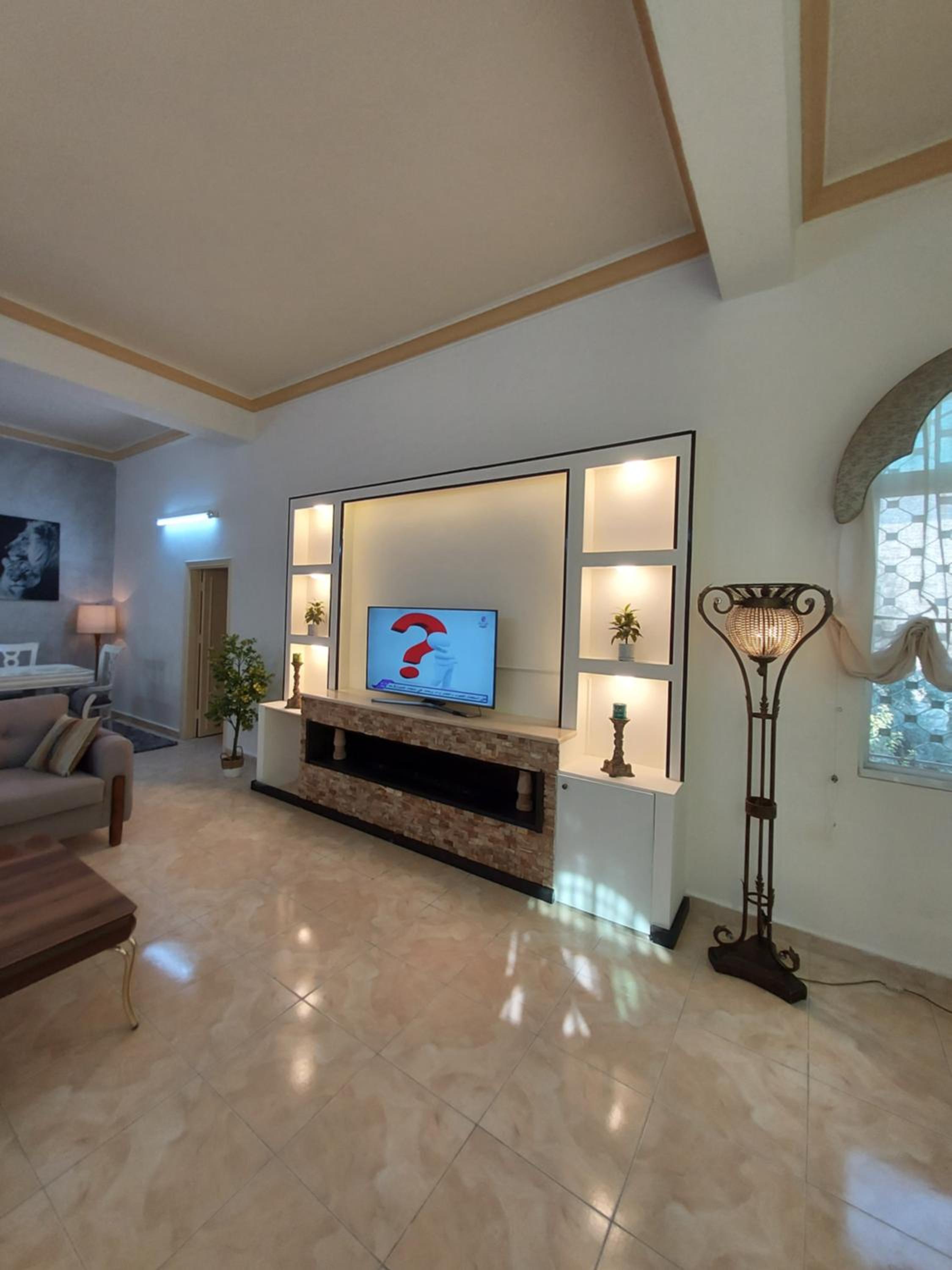 The heart of Jabal alweibdeh 2,000 SF entire apartment view 4