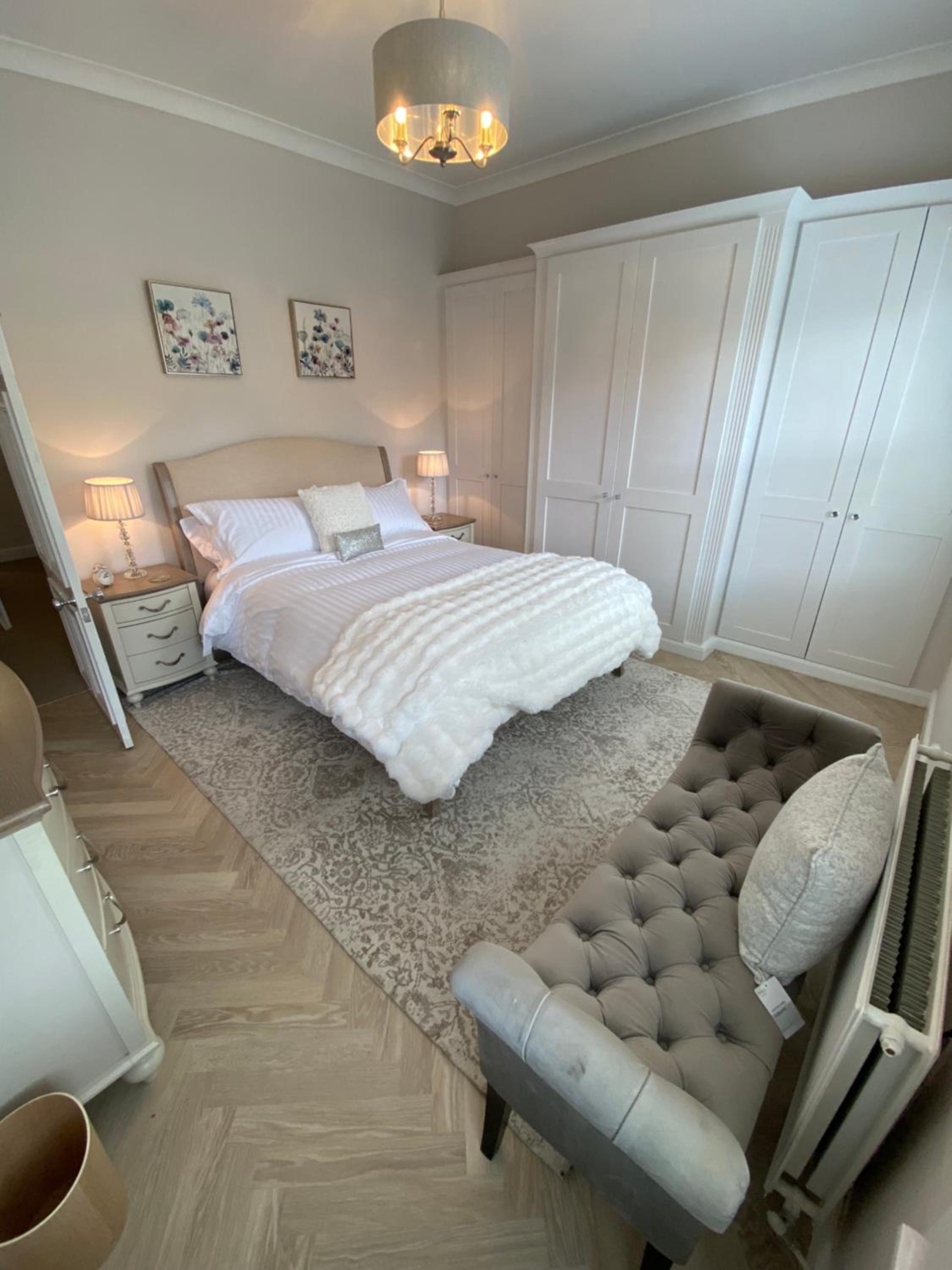 Award Winning Elegant luxurious refurbished meticulous 3 Bed