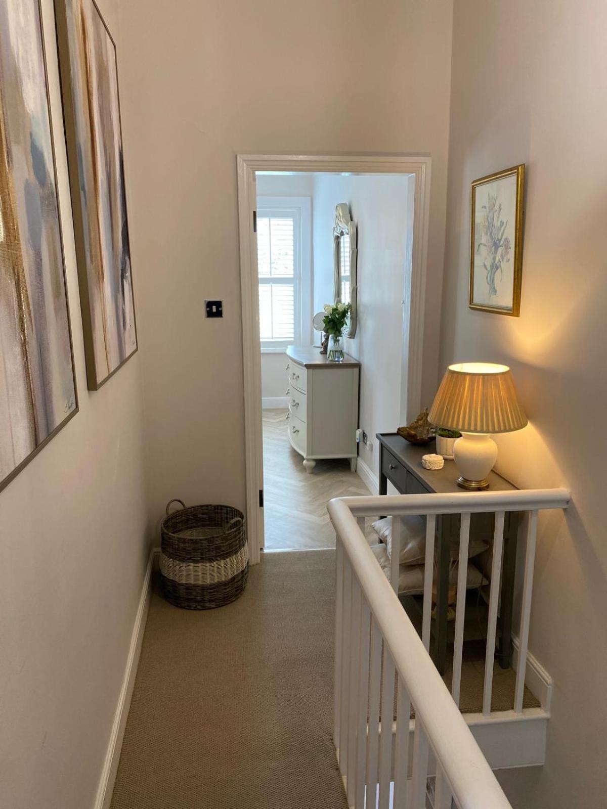Award Winning Elegant luxurious refurbished meticulous 3 Bed
