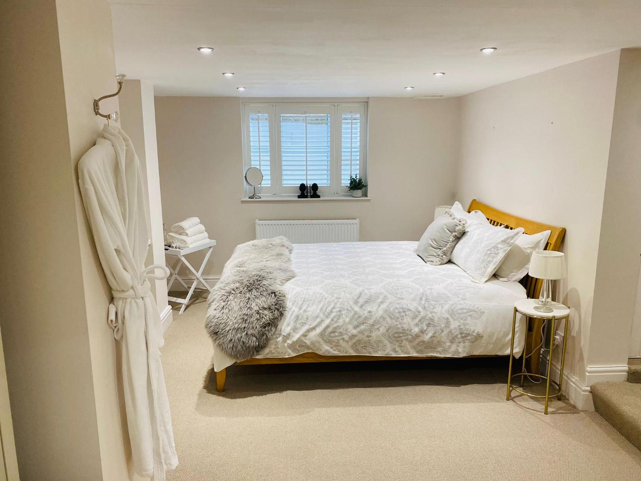 Award Winning Elegant luxurious refurbished meticulous 3 Bed