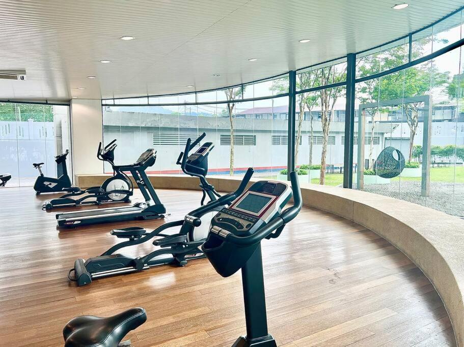 SD 1-10Pax Puchong Sky Pod Residence IOI Mall WiFi view 3