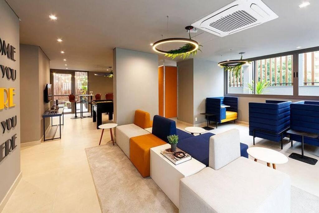 Studio novo próximo à Paulista, metrô e Augusta Andar alto com vista