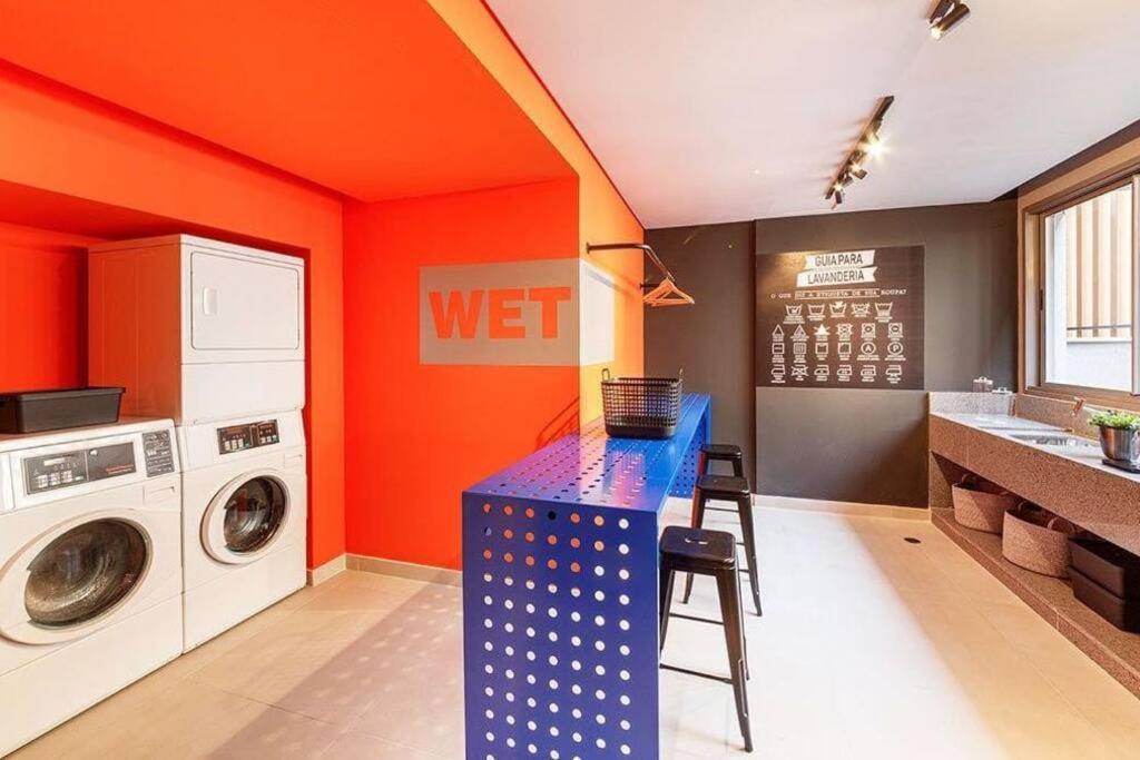 Studio novo próximo à Paulista, metrô e Augusta Andar alto com vista