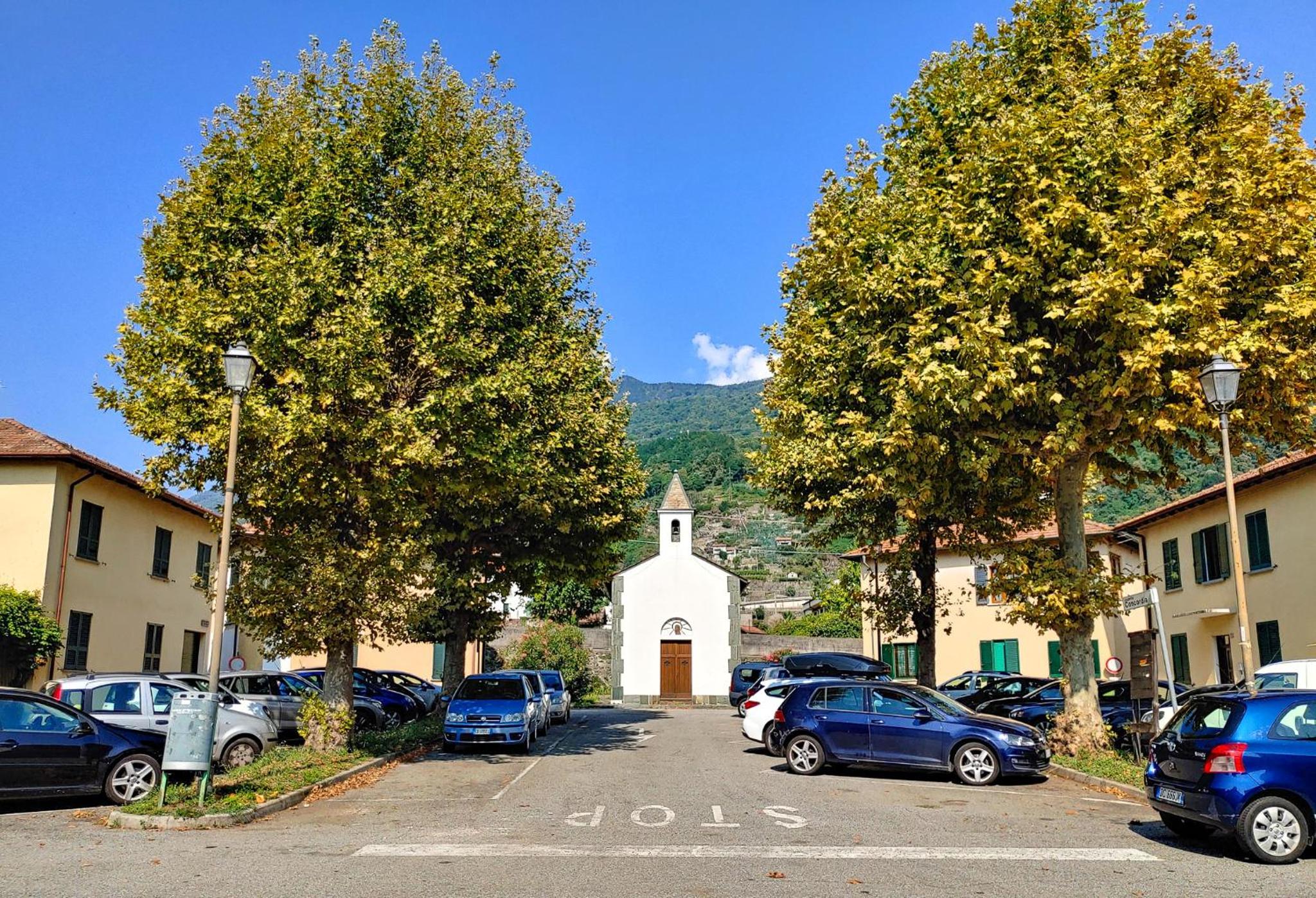 Piazzetta Dongo