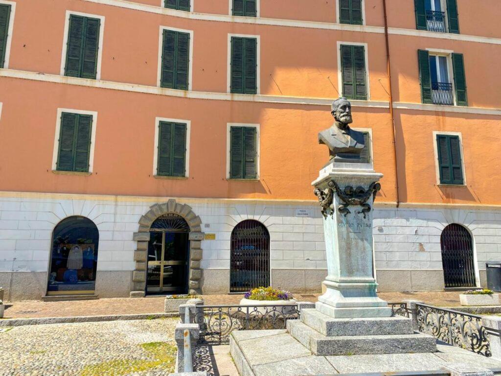 Piazzetta Dongo