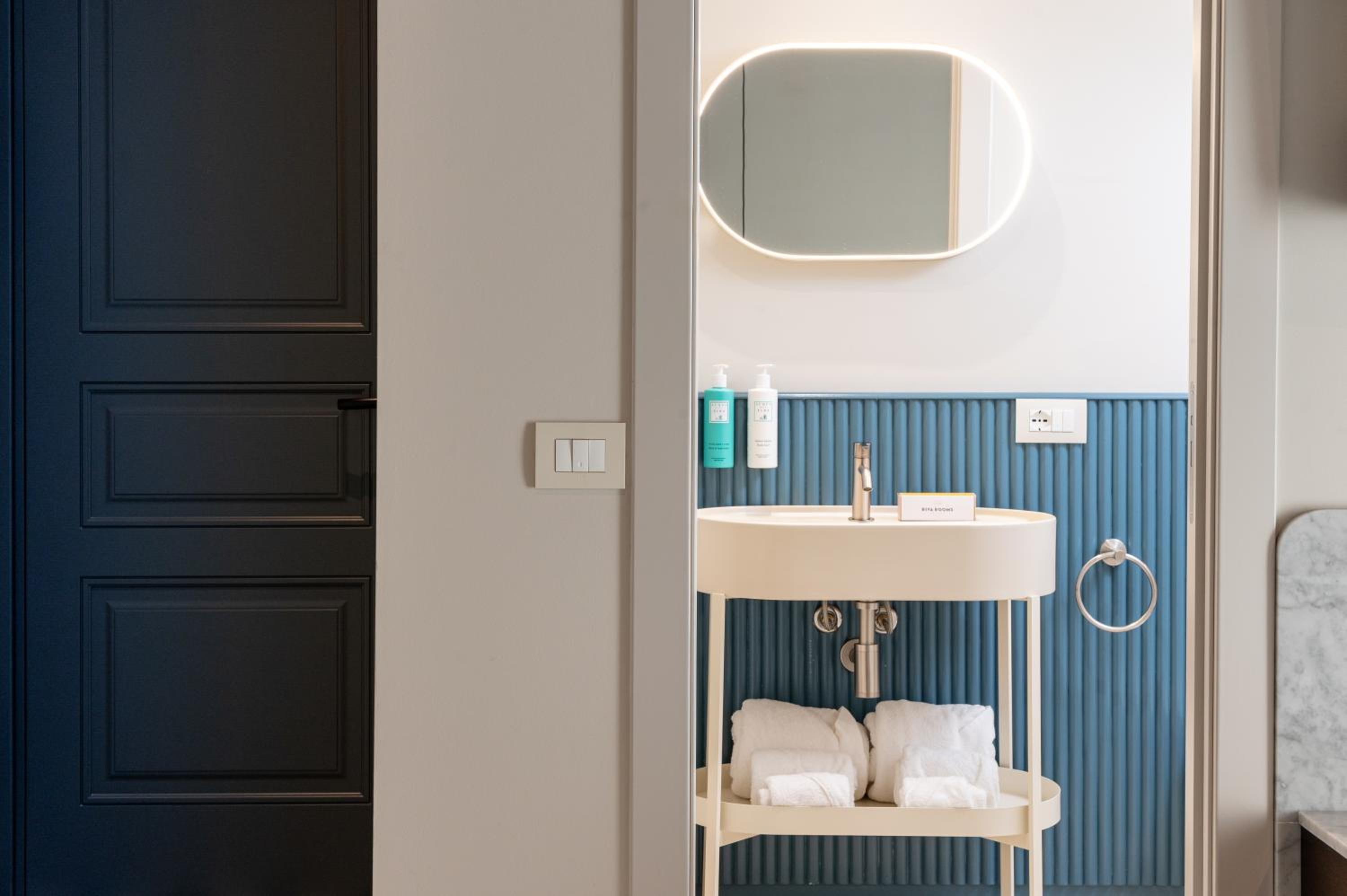 Riva Rooms