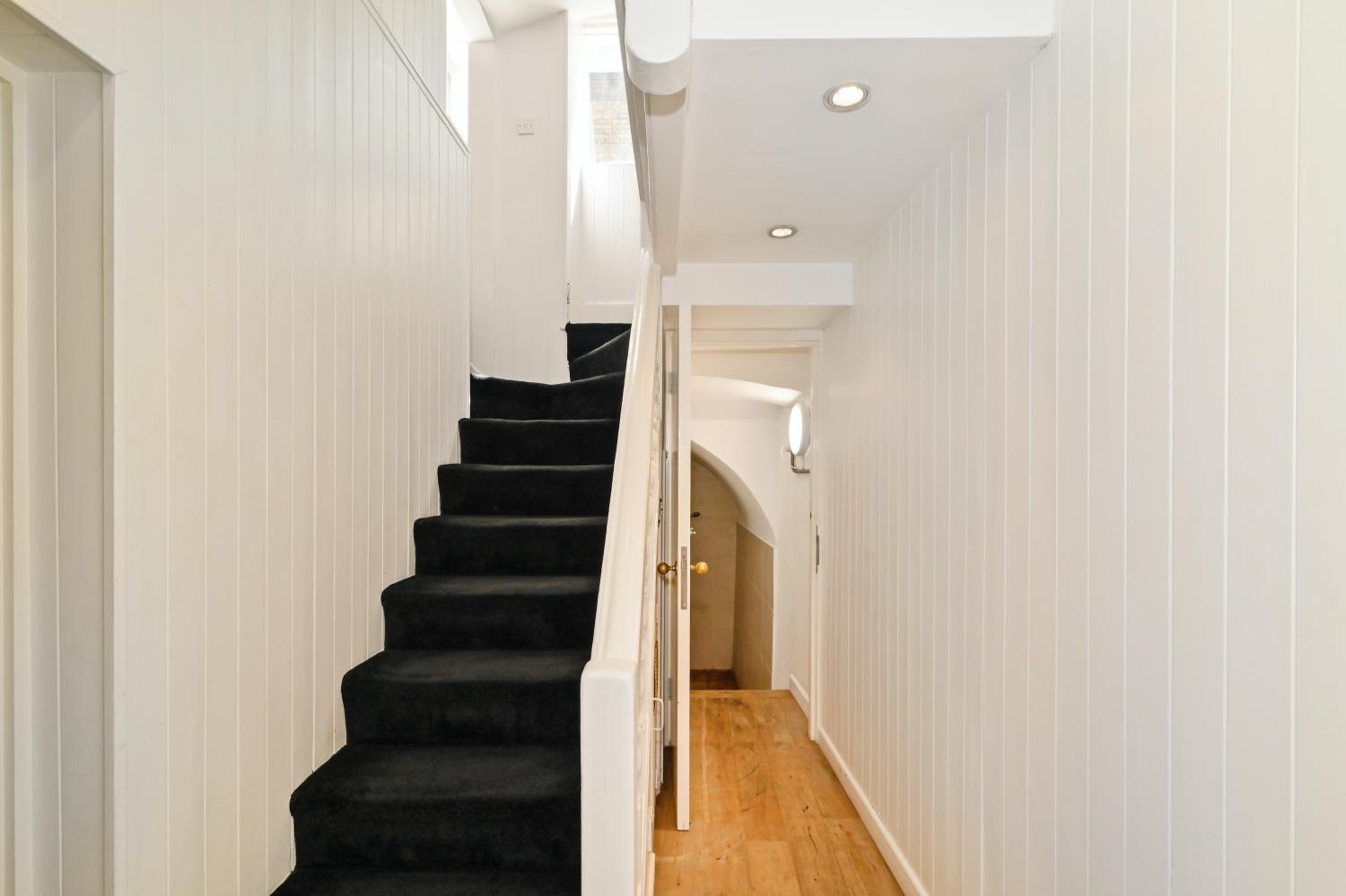 Stylish Central London Duplex with Private Patio